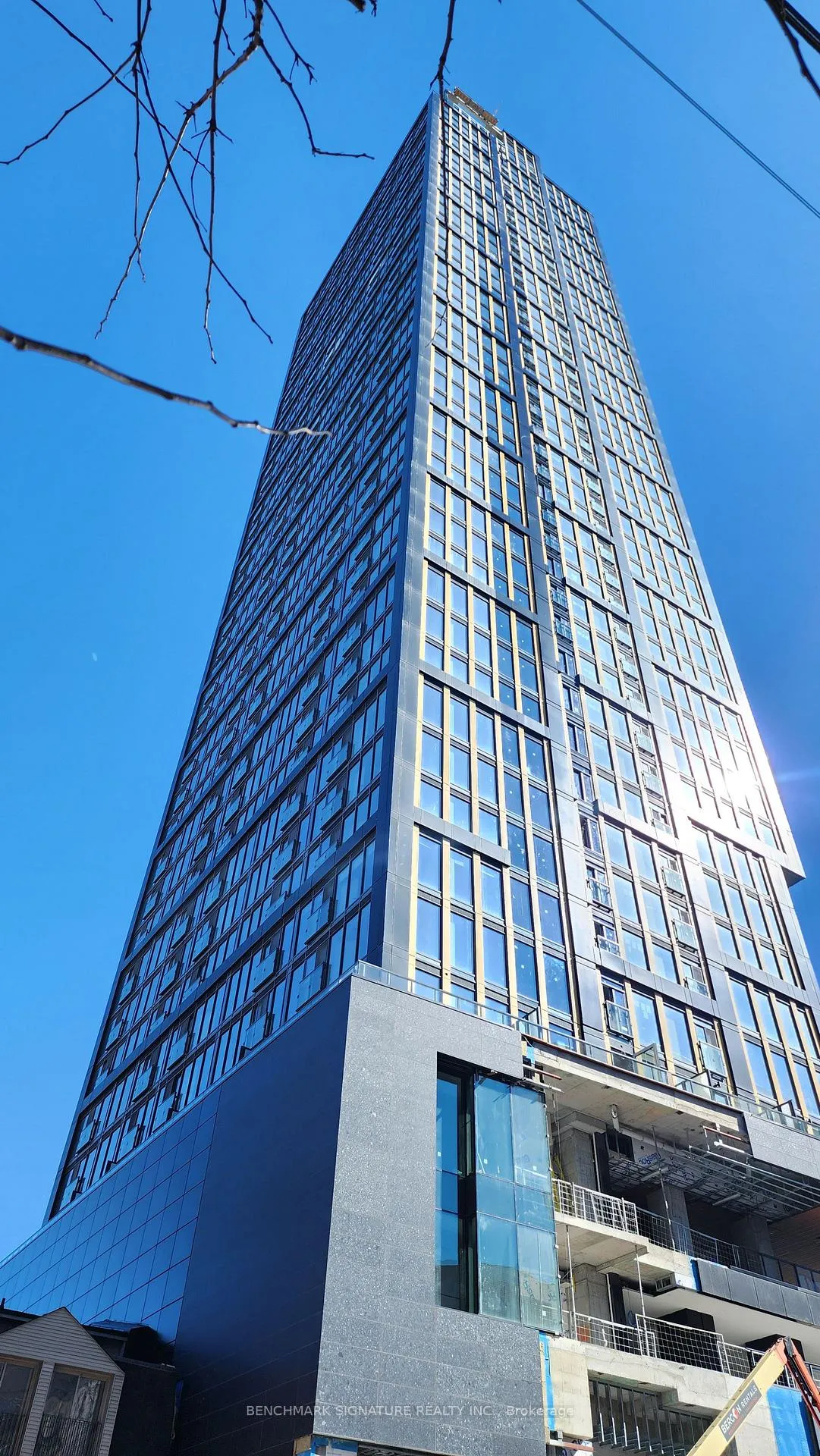 Front of Unit 1008, 319 Jarvis Street