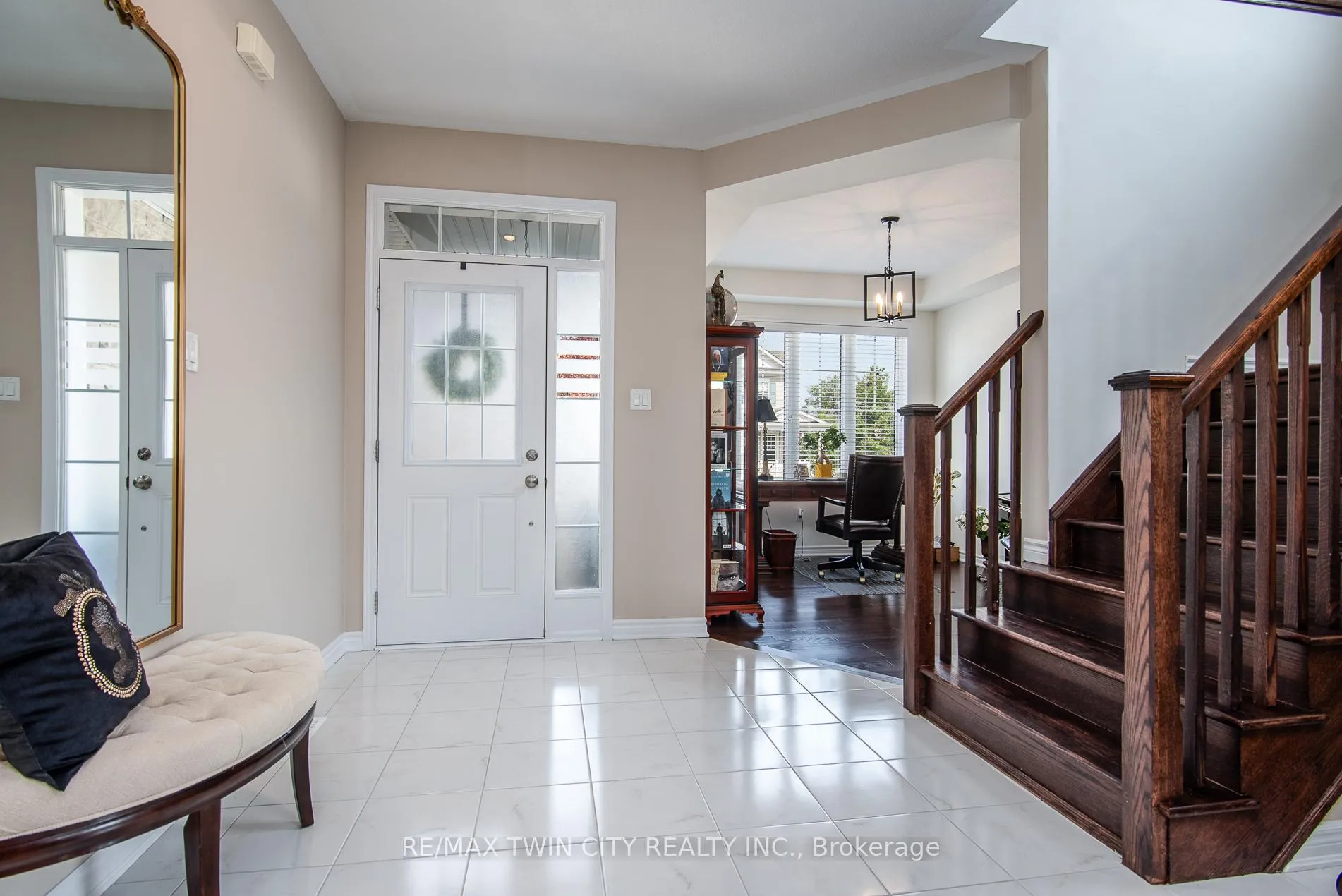 Photo 6 of 232 Shady Glen Crescent, Kitchener, Trussler — HOMEH