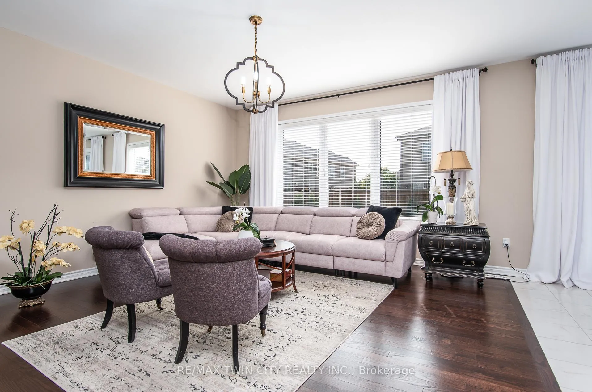 Photo 10 of 232 Shady Glen Crescent, Kitchener, Trussler — HOMEH