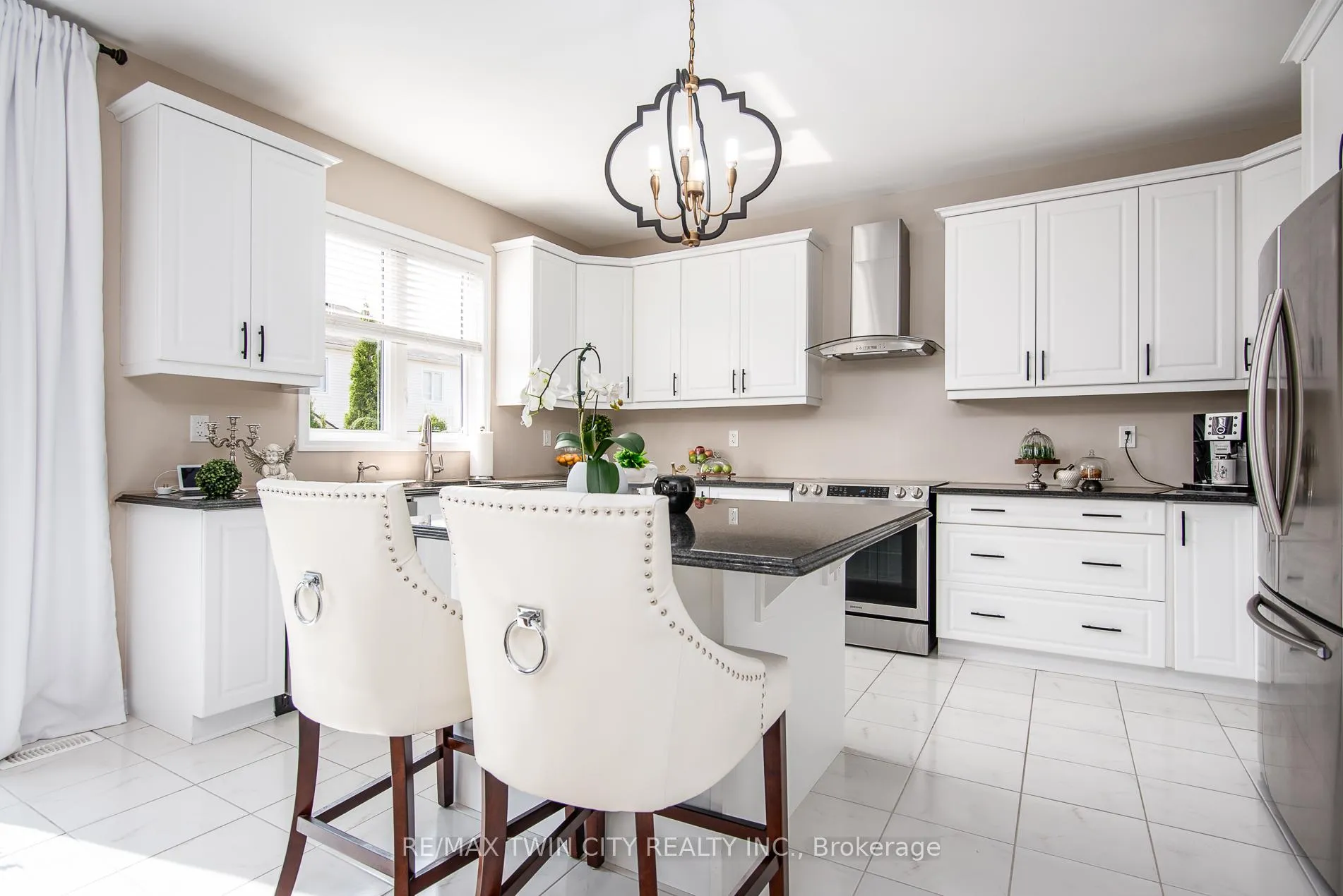 Photo 14 of 232 Shady Glen Crescent, Kitchener, Trussler — HOMEH