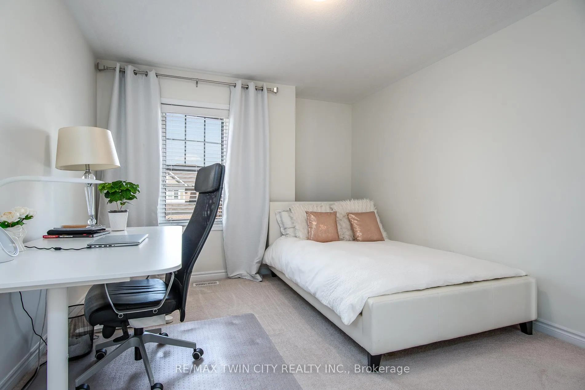 Photo 33 of 232 Shady Glen Crescent, Kitchener, Trussler — HOMEH