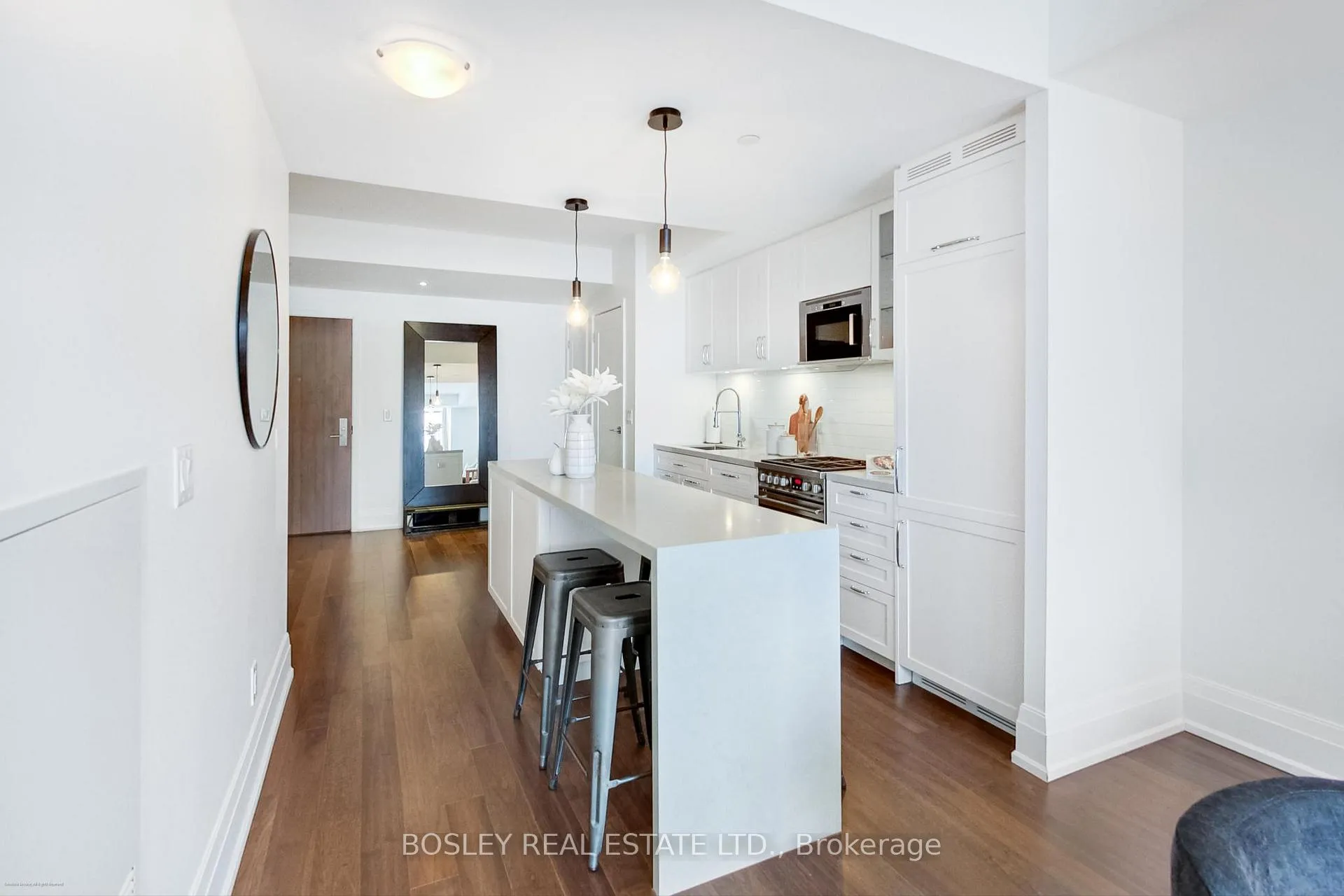 Photo 8 of Unit 506, 25 Malcolm Road, Toronto, Leaside — HOMEH
