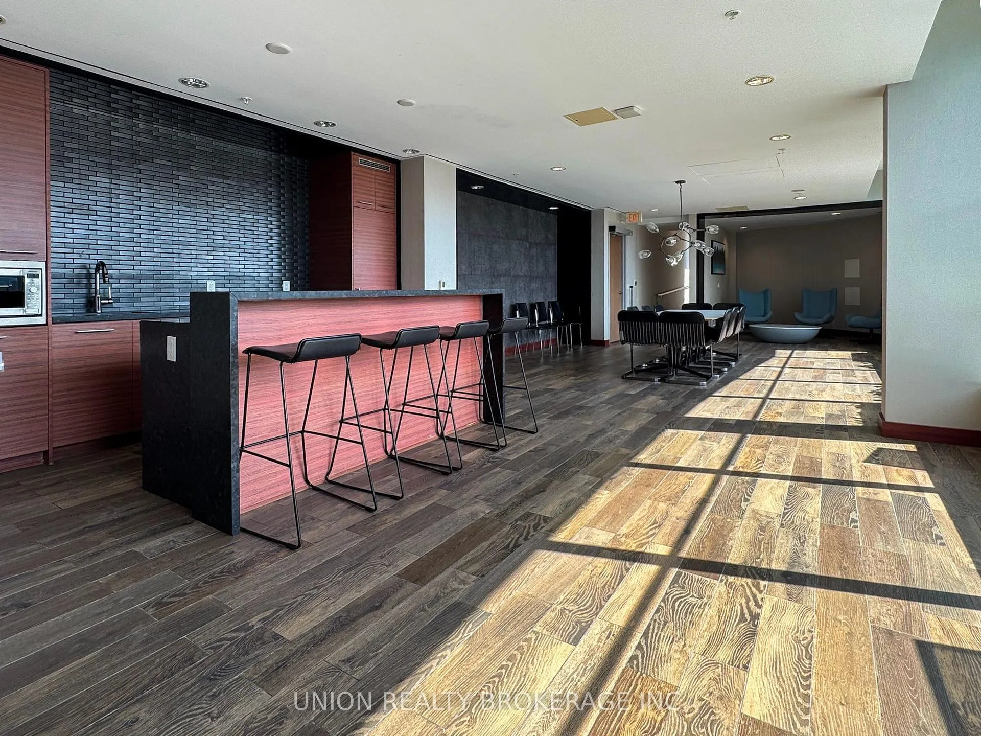 Photo 21 of Unit N913, 120 Bayview Avenue, Toronto, Waterfront Communities — HOMEH