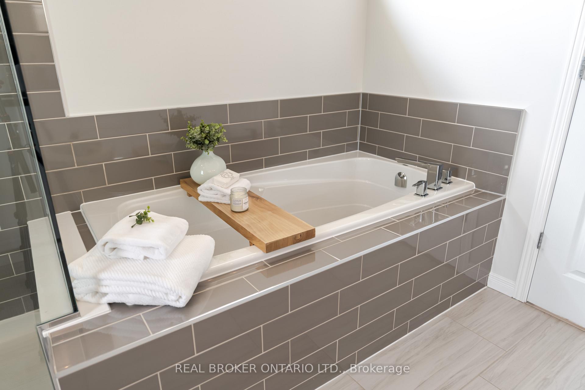 Photo 30 of 408 Sweetflag Street, Ottawa, Barrhaven - Longfields — HOMEH