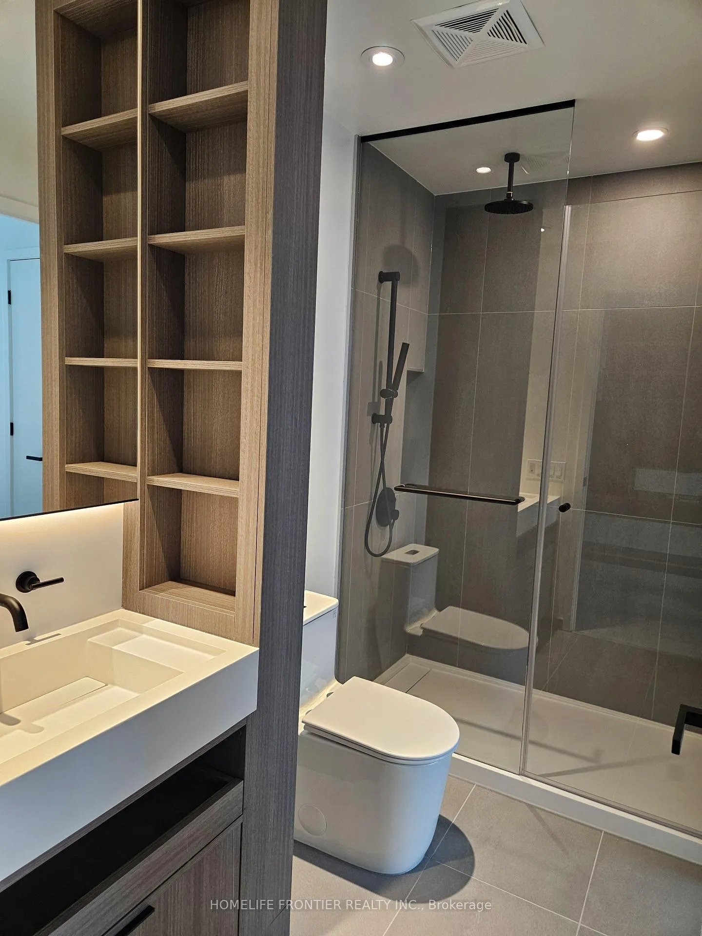 Photo 7 of Unit 3213, 55 Charles Street E, Toronto, Church-Yonge Corridor — HOMEH