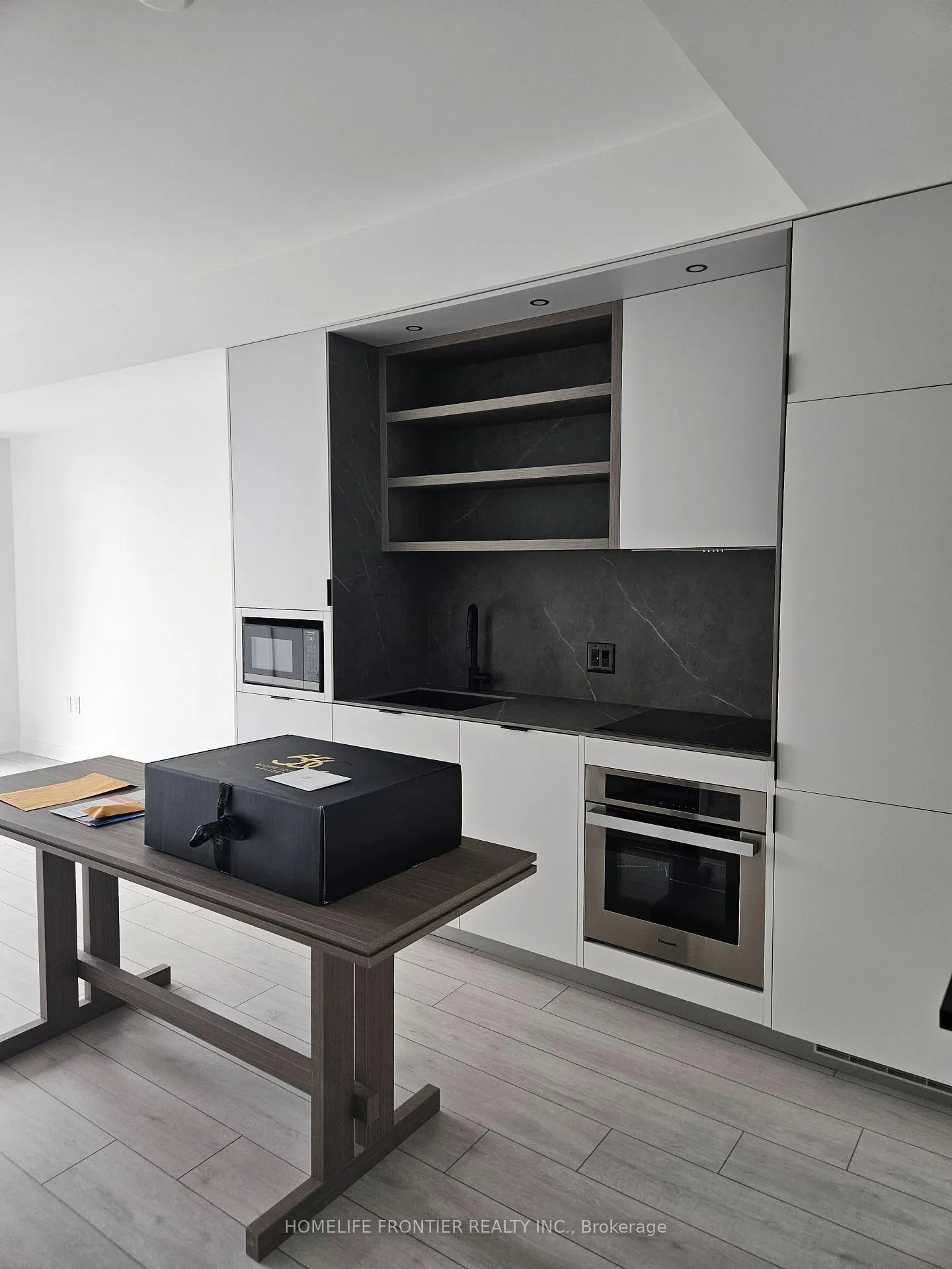 Photo 8 of Unit 3213, 55 Charles Street E, Toronto, Church-Yonge Corridor — HOMEH