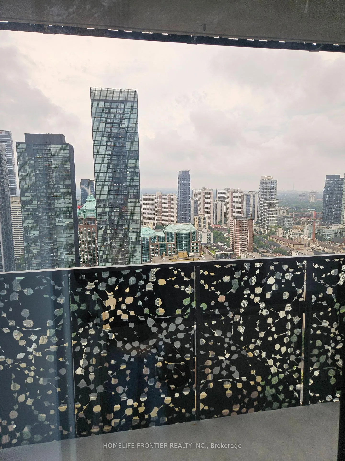 Photo 10 of Unit 3213, 55 Charles Street E, Toronto, Church-Yonge Corridor — HOMEH