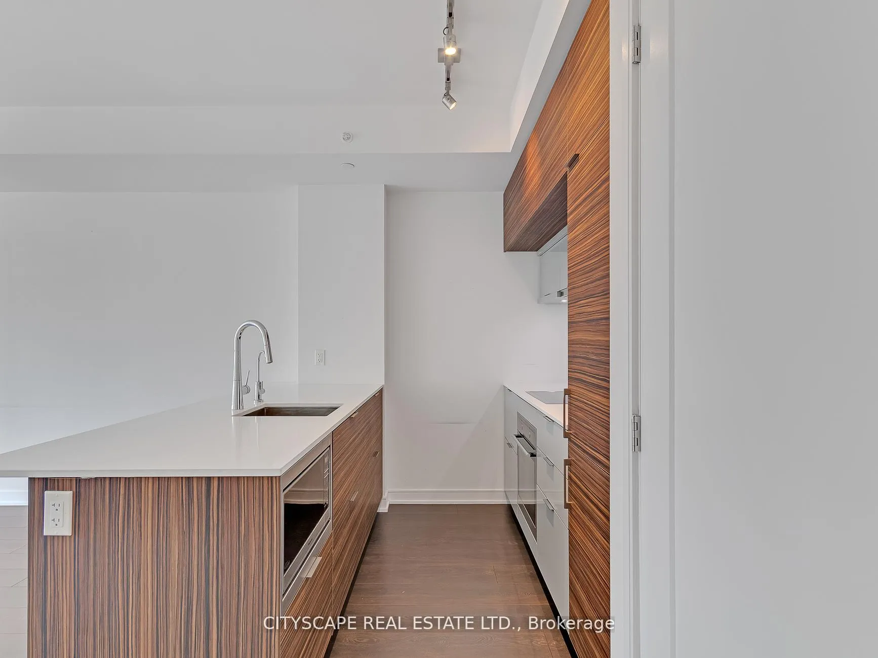Photo 4 of Unit 3810, 88 Scott Street, Toronto, Church-Yonge Corridor — HOMEH