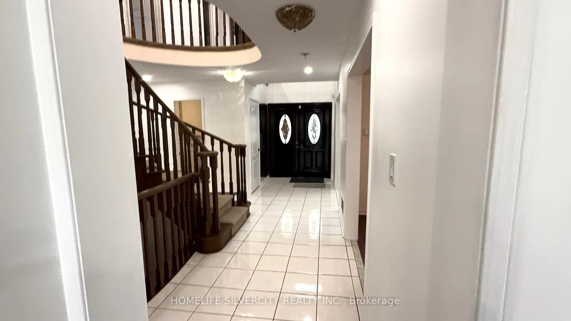 Photo 13 of 5 Blue Oak Avenue, Brampton, Sandringham-Wellington — HOMEH