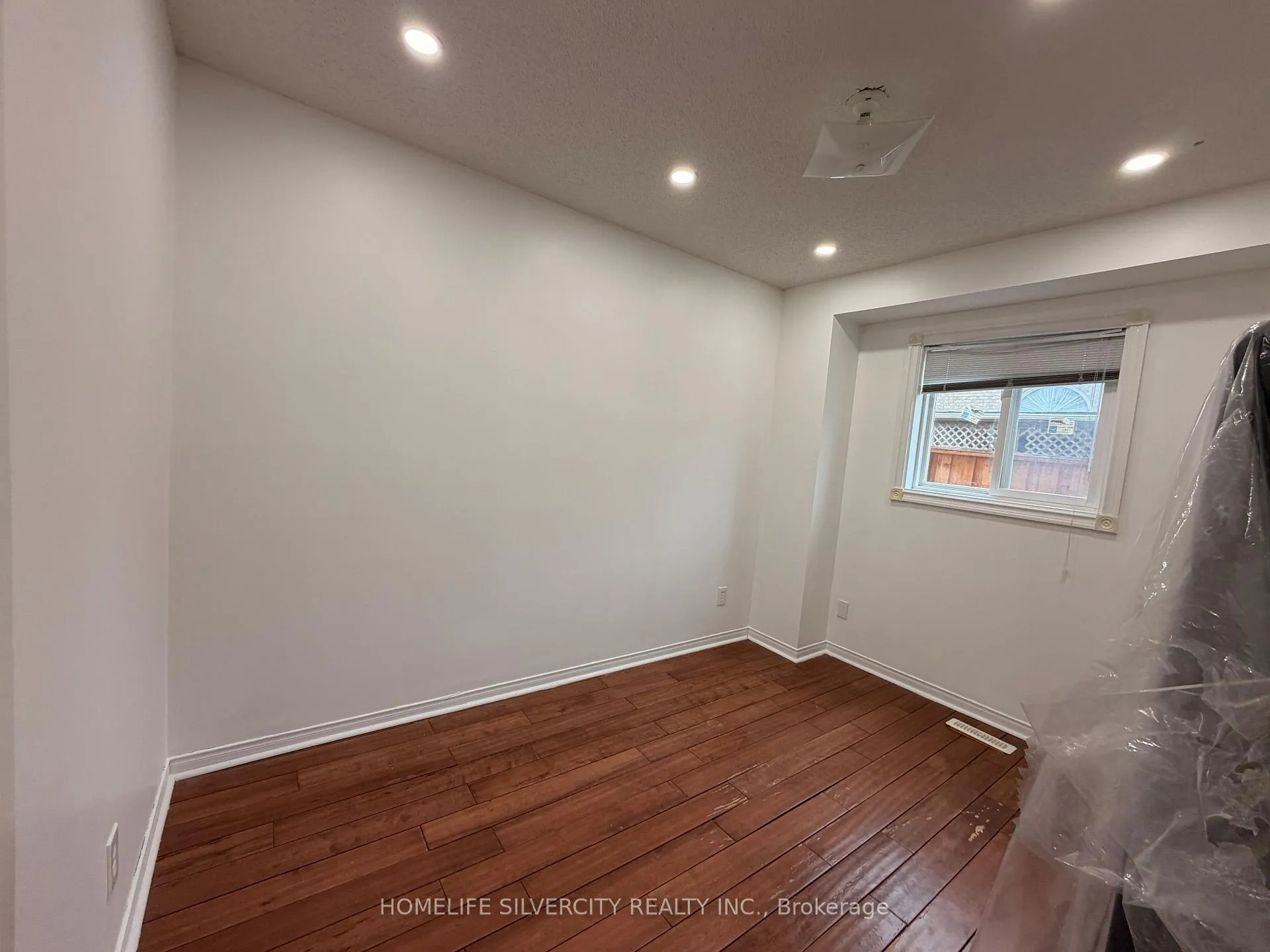 Photo 17 of 5 Blue Oak Avenue, Brampton, Sandringham-Wellington — HOMEH