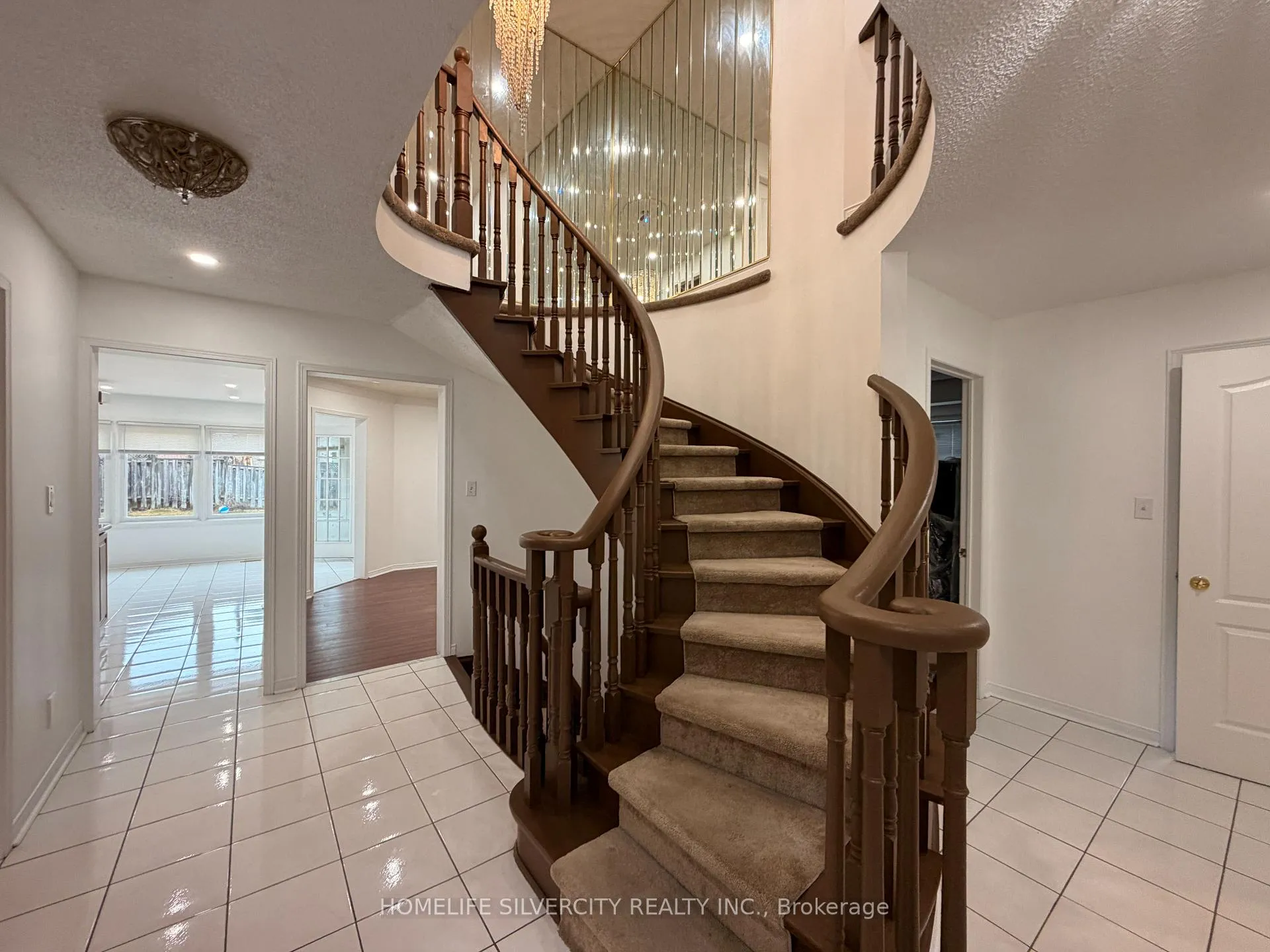 Photo 18 of 5 Blue Oak Avenue, Brampton, Sandringham-Wellington — HOMEH