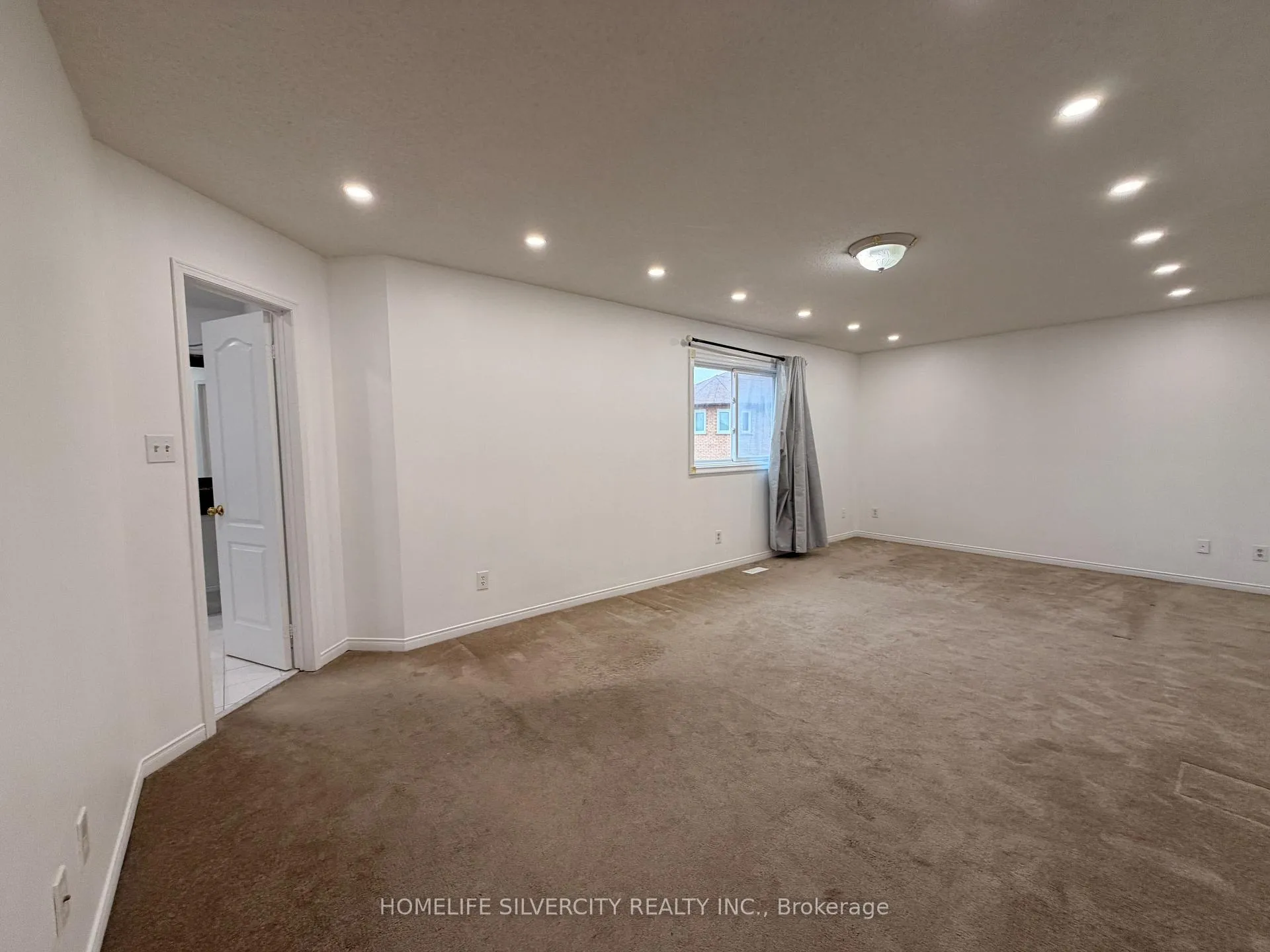 Photo 20 of 5 Blue Oak Avenue, Brampton, Sandringham-Wellington — HOMEH