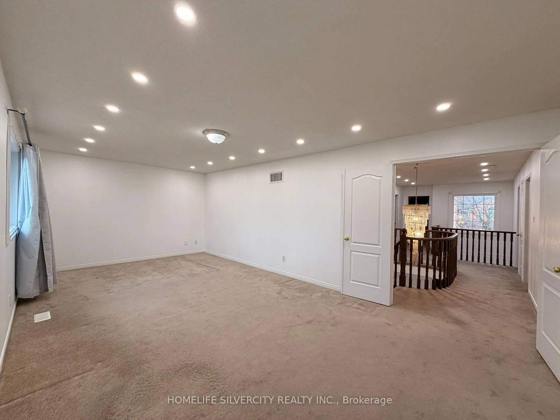 Photo 23 of 5 Blue Oak Avenue, Brampton, Sandringham-Wellington — HOMEH