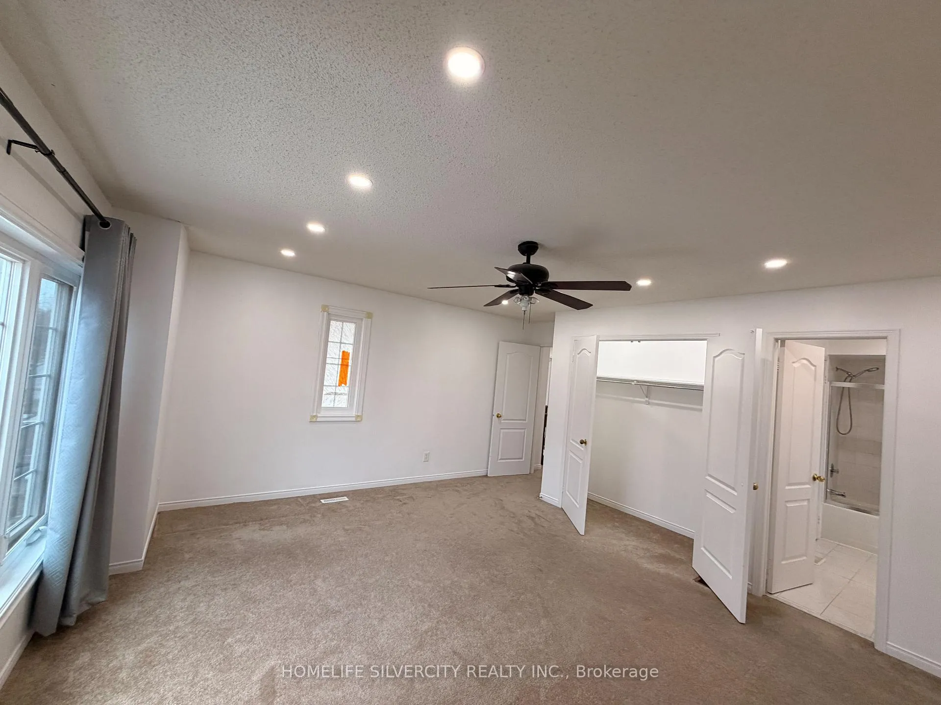 Photo 25 of 5 Blue Oak Avenue, Brampton, Sandringham-Wellington — HOMEH