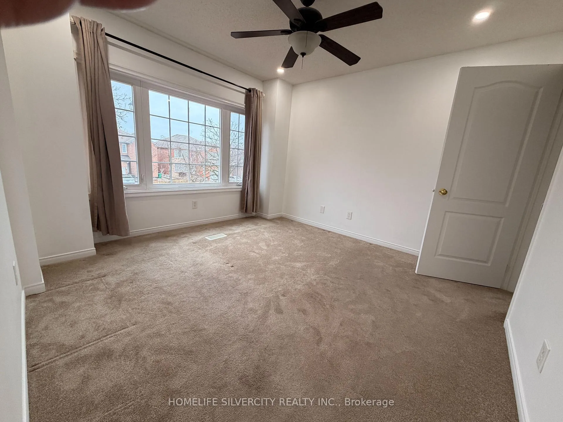 Photo 28 of 5 Blue Oak Avenue, Brampton, Sandringham-Wellington — HOMEH