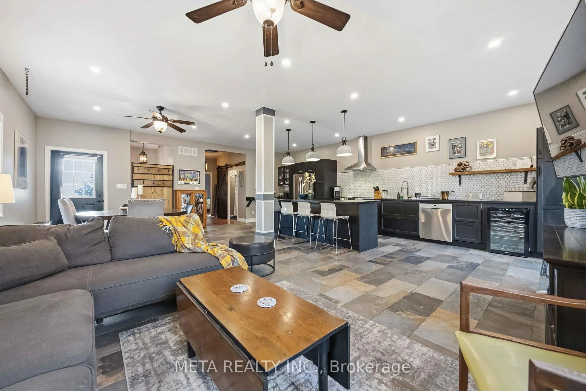 Photo 6 of 391 Verdun Road, Oshawa, Central — HOMEH