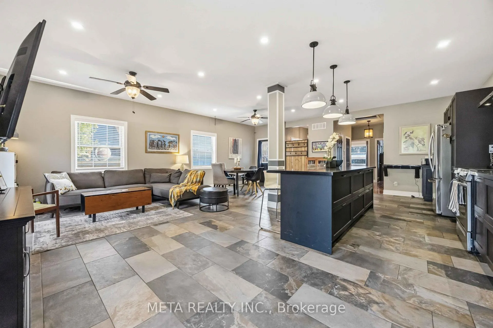 Photo 15 of 391 Verdun Road, Oshawa, Central — HOMEH