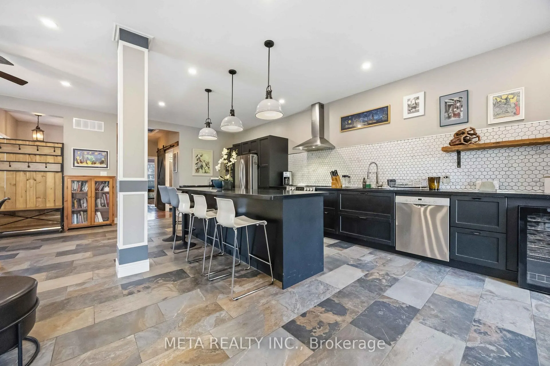 Photo 16 of 391 Verdun Road, Oshawa, Central — HOMEH
