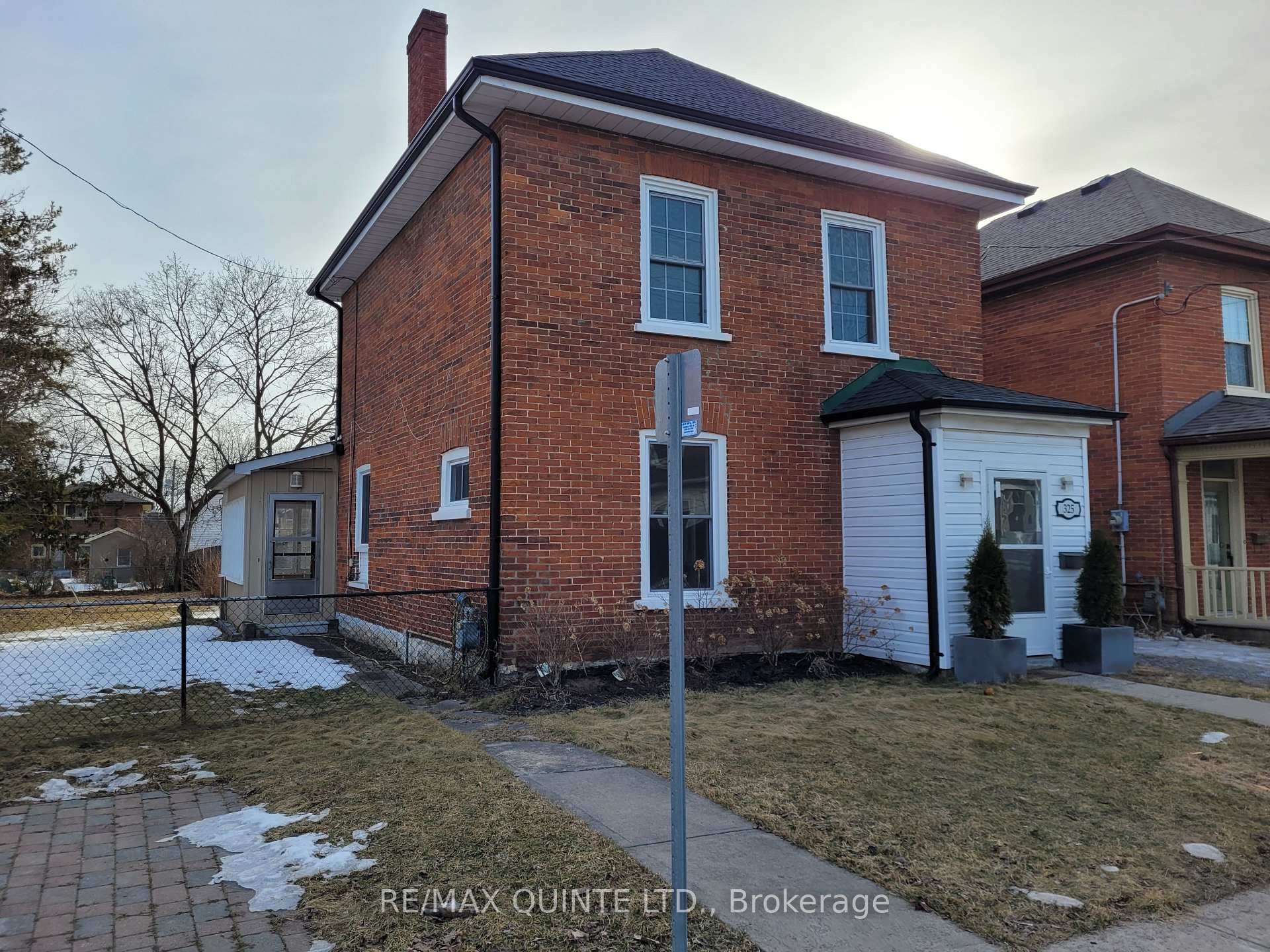 Photo 1 of 325 Charles Street, Belleville, Belleville Ward — HOMEH
