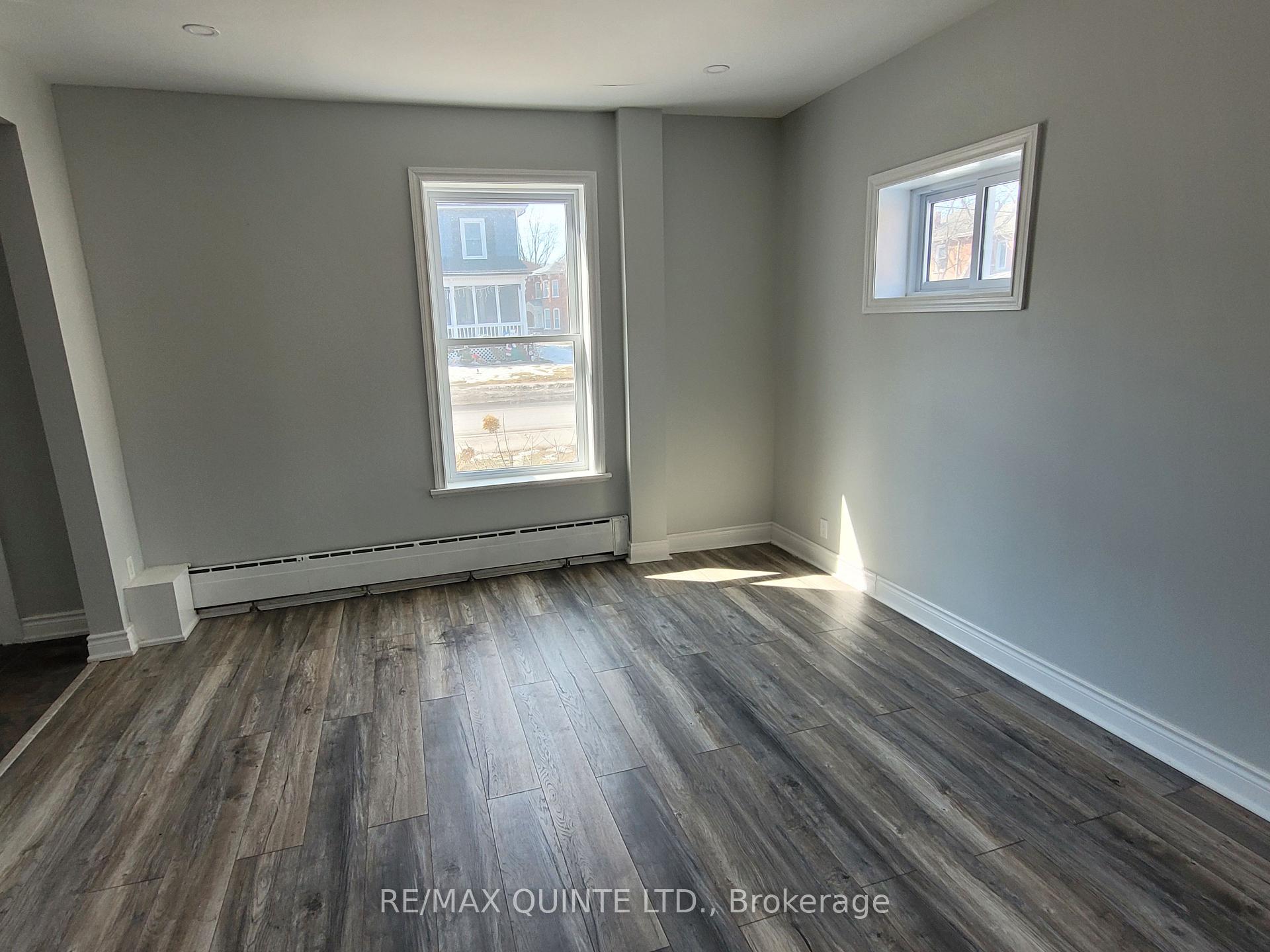 Photo 2 of 325 Charles Street, Belleville, Belleville Ward — HOMEH