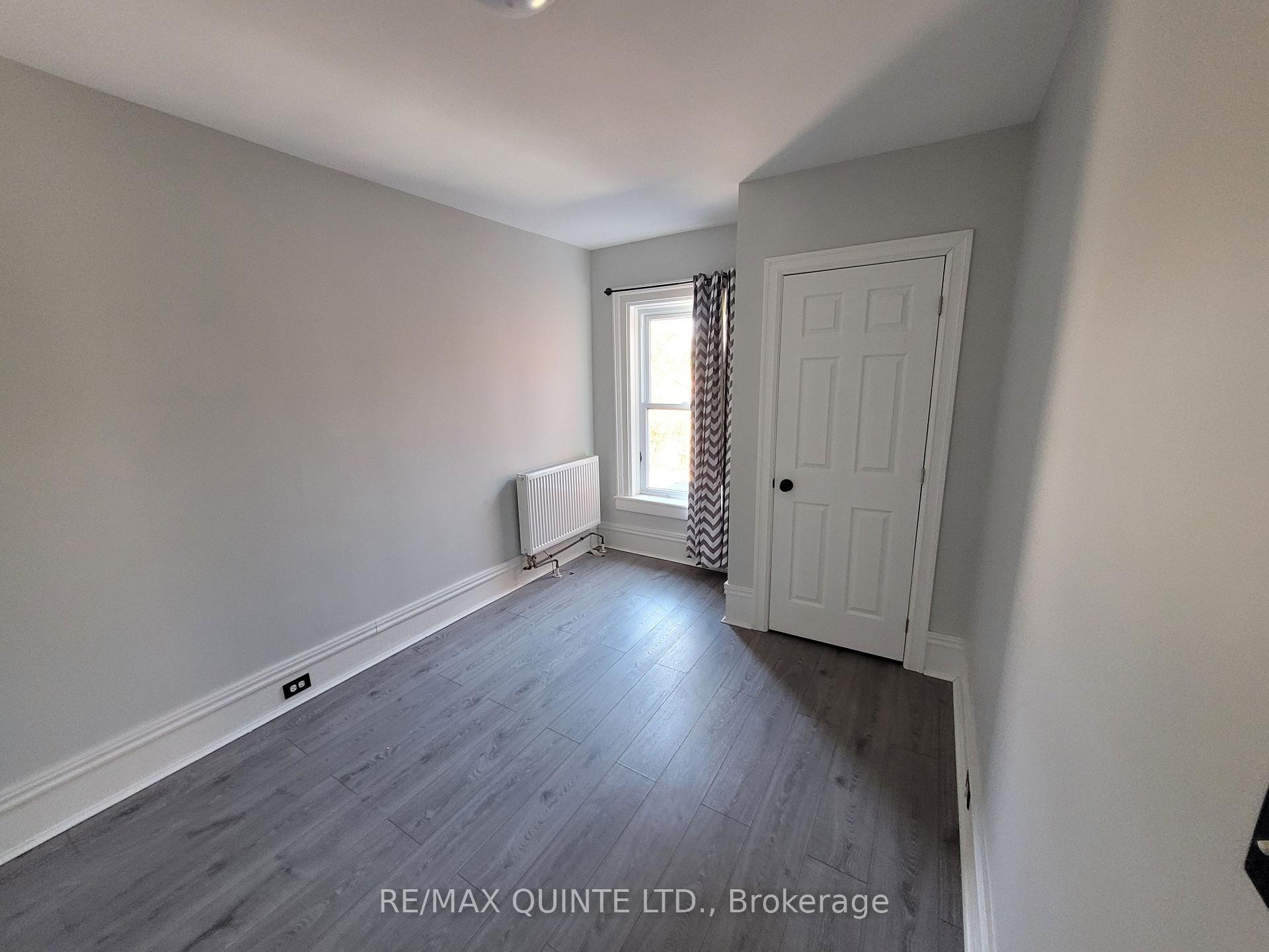 Photo 11 of 325 Charles Street, Belleville, Belleville Ward — HOMEH