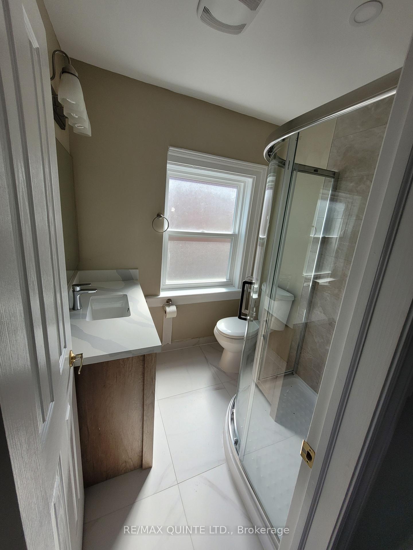 Photo 13 of 325 Charles Street, Belleville, Belleville Ward — HOMEH
