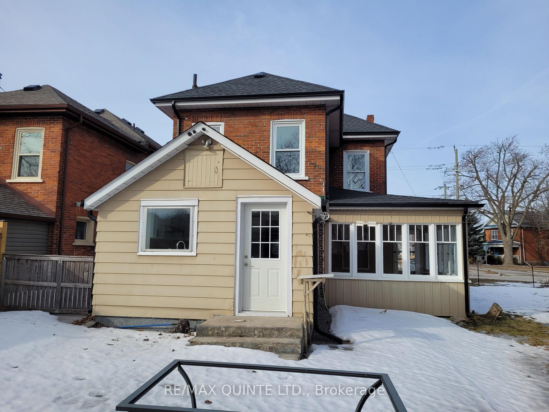 Photo 15 of 325 Charles Street, Belleville, Belleville Ward — HOMEH