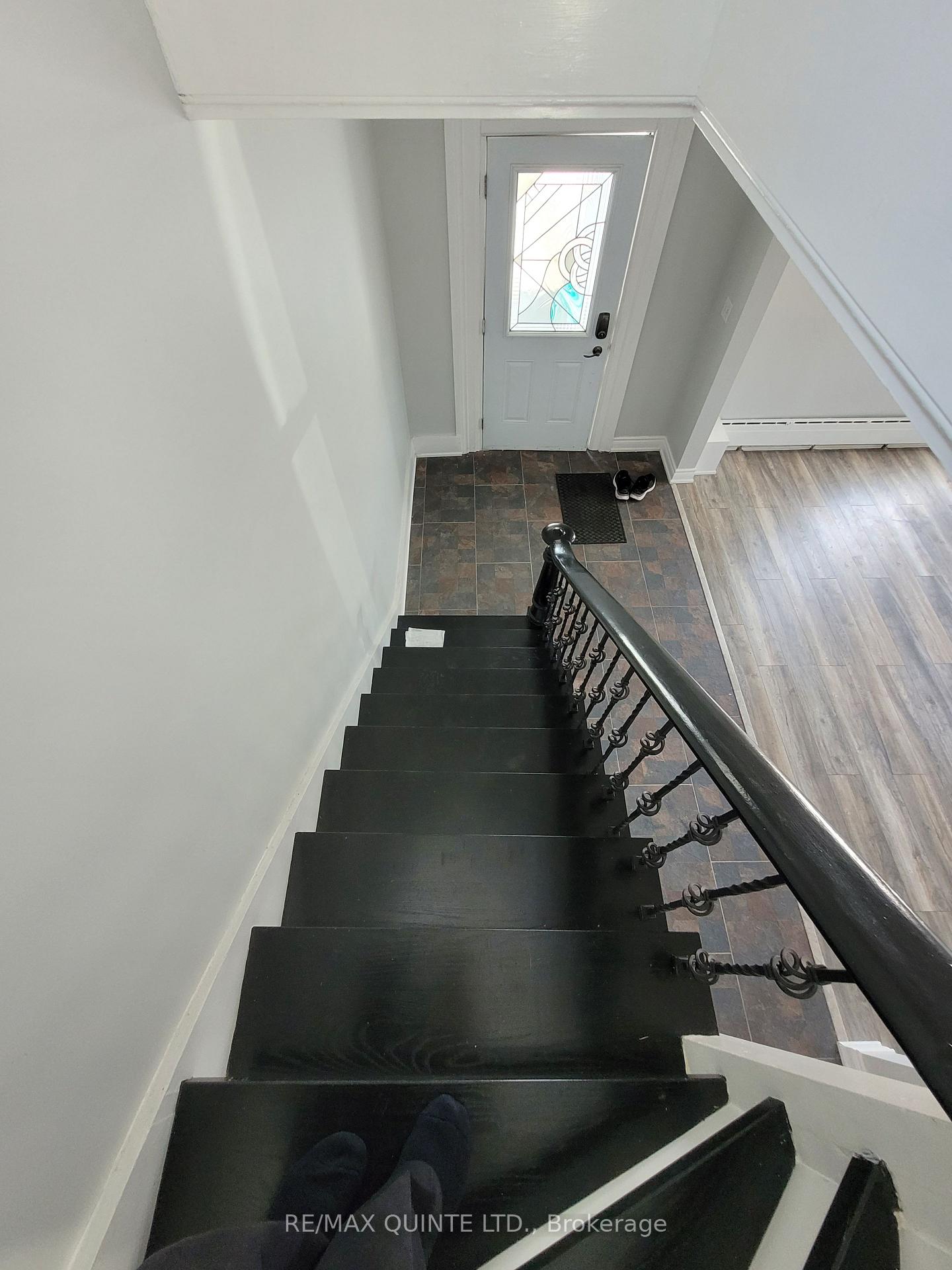 Photo 16 of 325 Charles Street, Belleville, Belleville Ward — HOMEH
