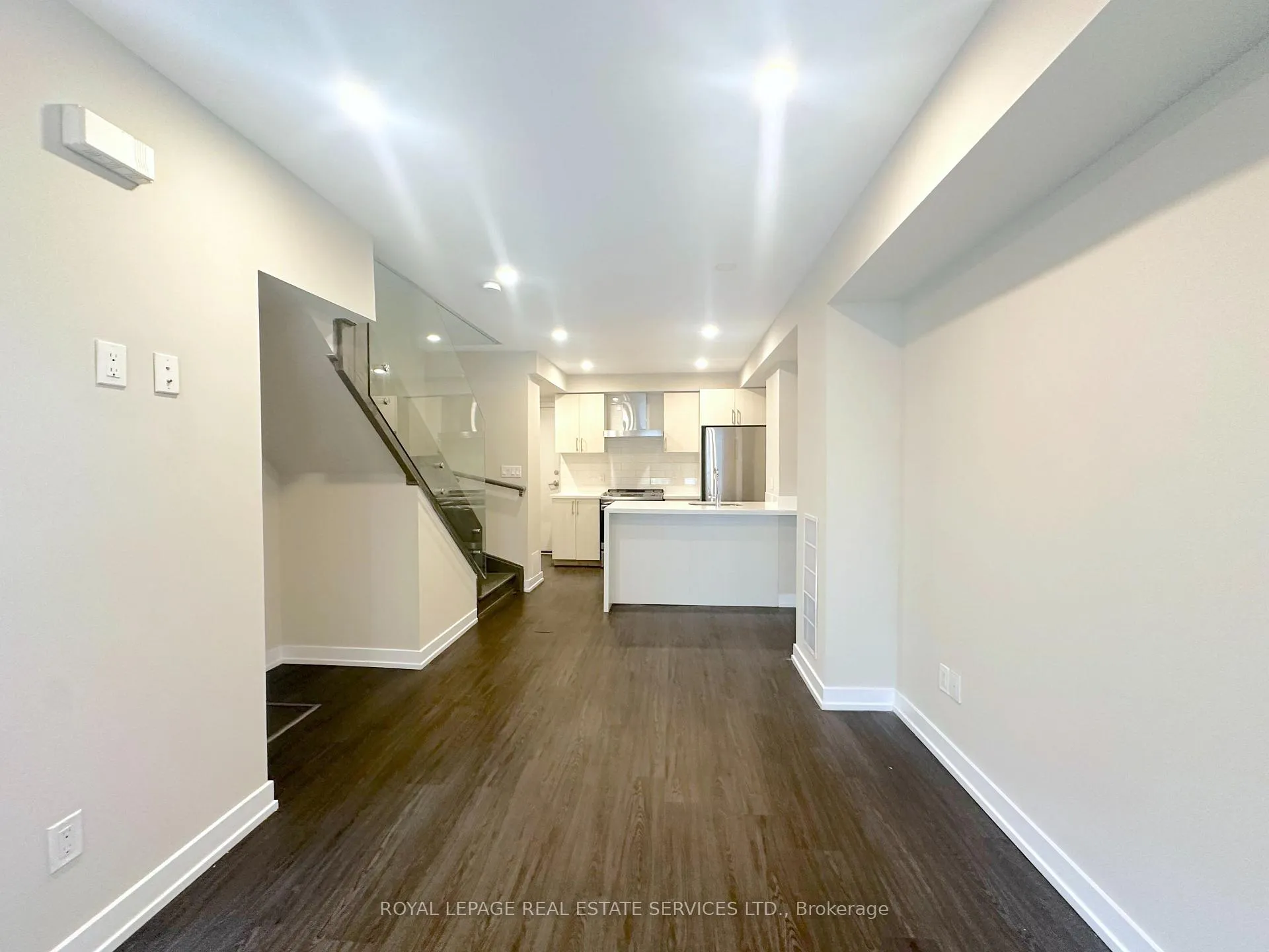 Photo 2 of 286 Bleecker Street, Toronto, North St. James Town — HOMEH