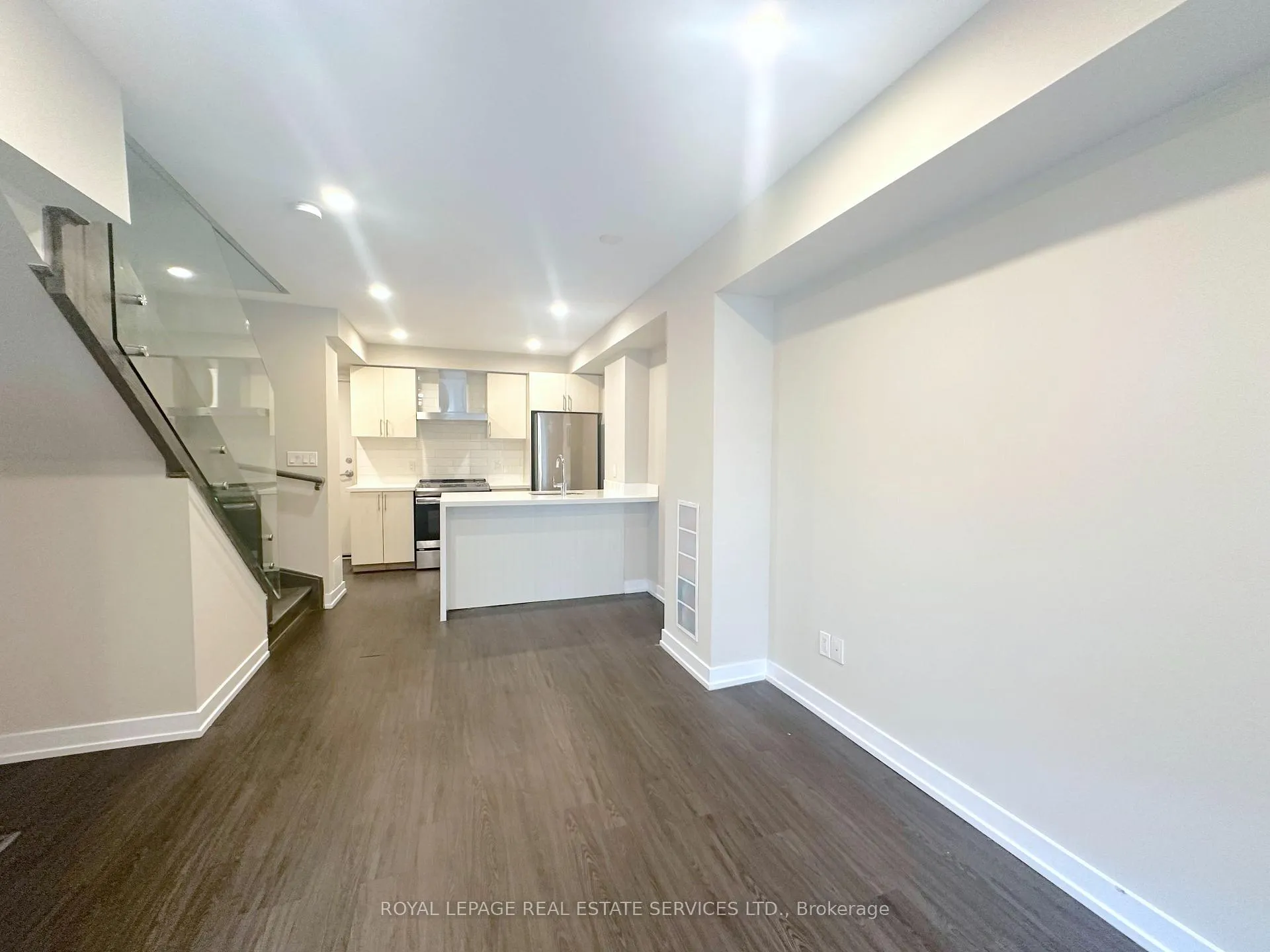 Photo 3 of 286 Bleecker Street, Toronto, North St. James Town — HOMEH