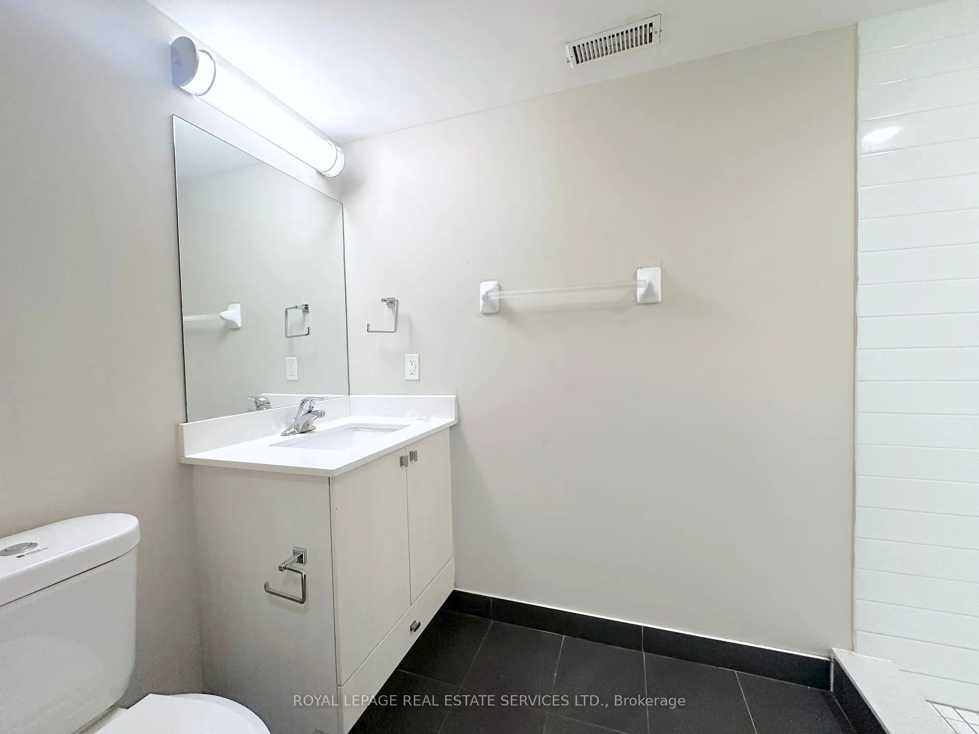 Photo 7 of 286 Bleecker Street, Toronto, North St. James Town — HOMEH