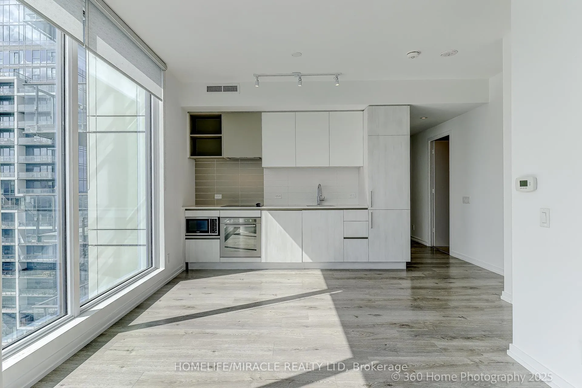Photo 22 of Unit 4202, 7890 Jane Street, Vaughan, Concord — HOMEH