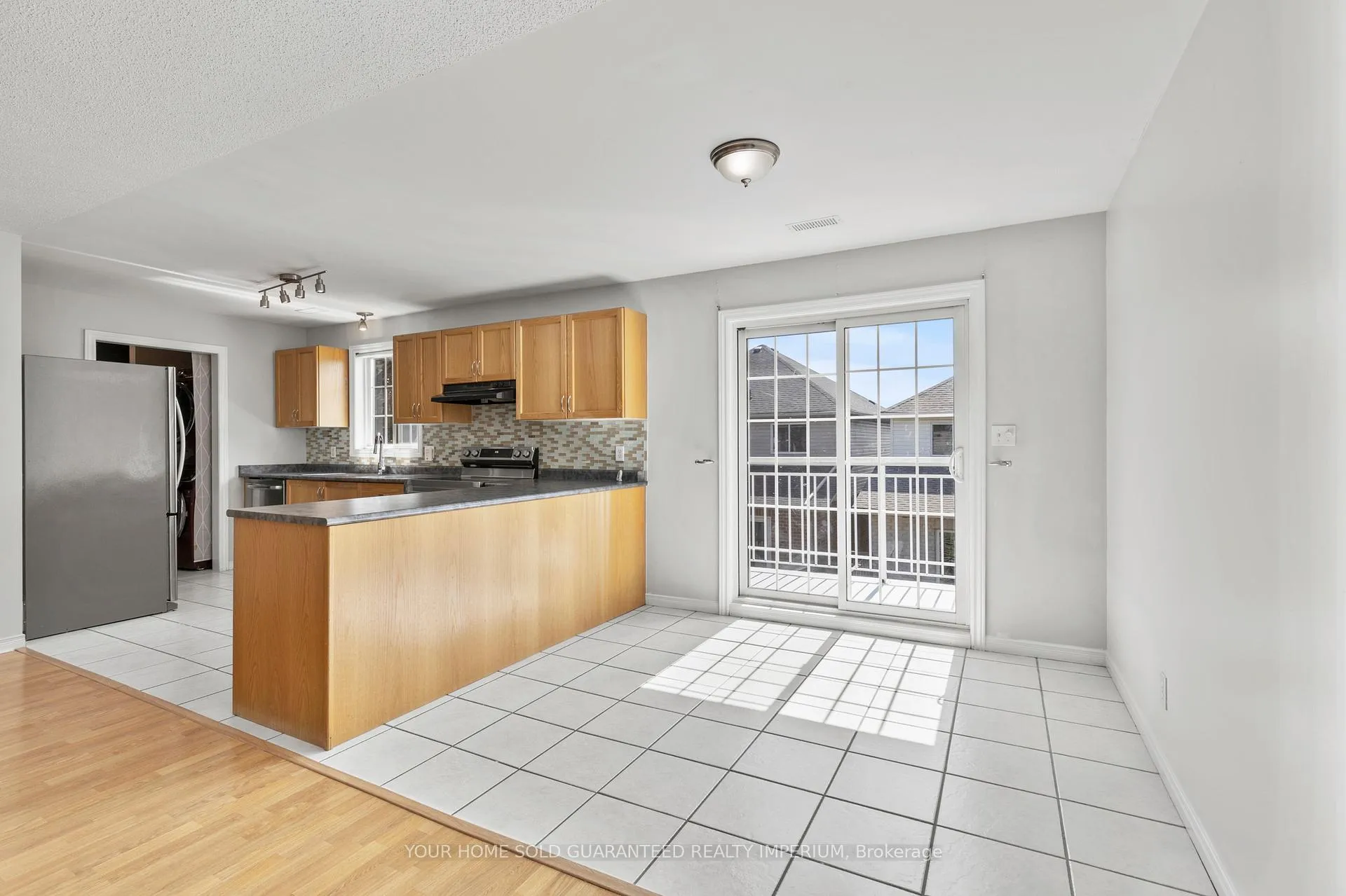 Photo 12 of Unit 14, 996 Rymal Road E, Hamilton, Broughton — HOMEH