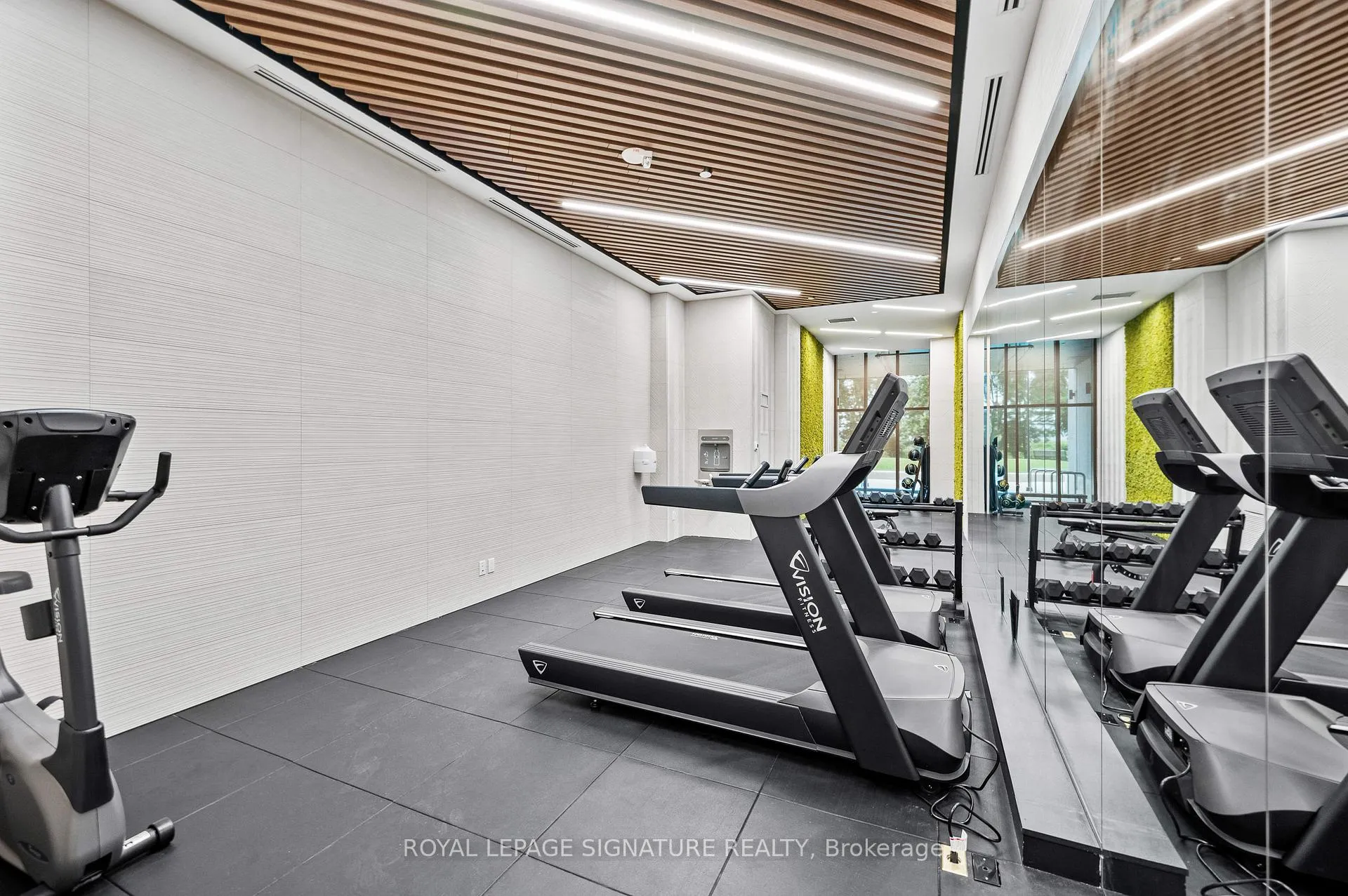 Photo 19 of Unit 402, 1285 Queen Street E, Toronto, Greenwood-Coxwell — HOMEH