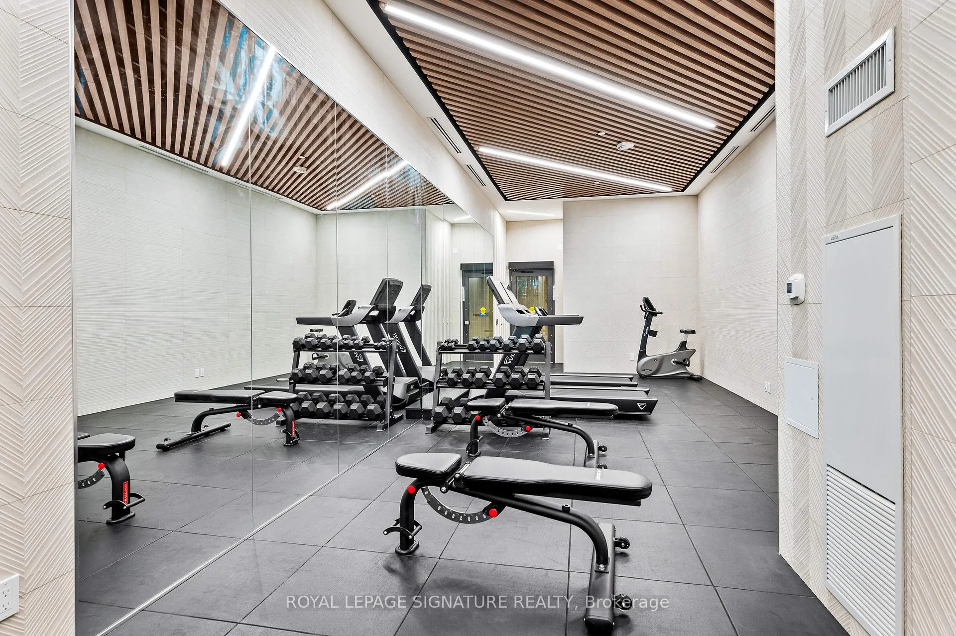 Photo 20 of Unit 402, 1285 Queen Street E, Toronto, Greenwood-Coxwell — HOMEH