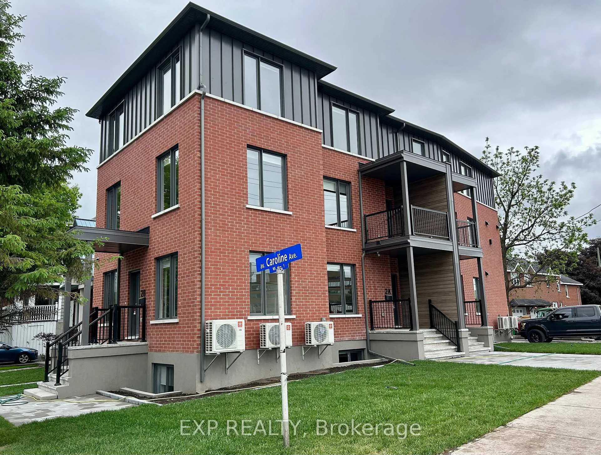 Front of Unit A, 2 Caroline Avenue