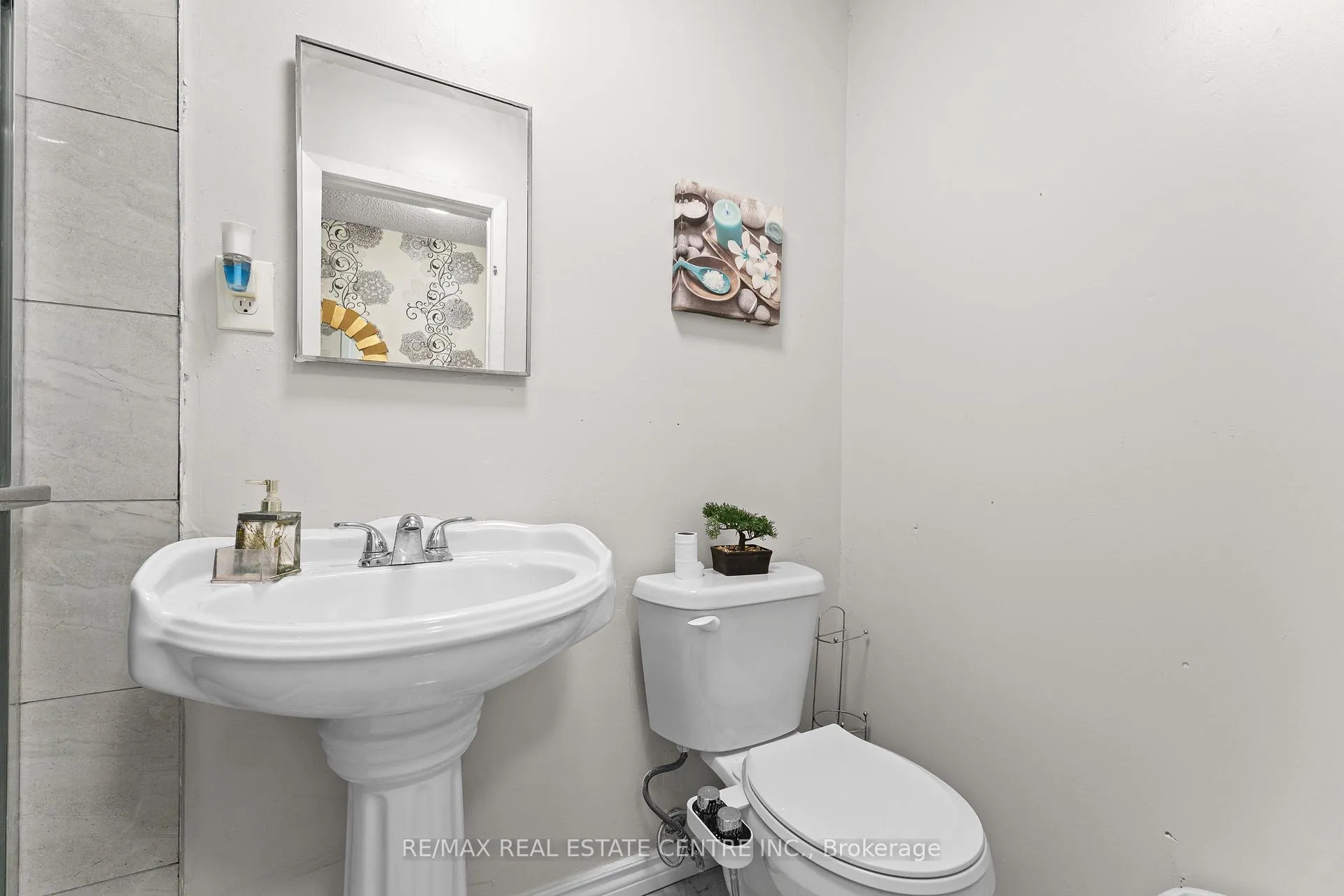 Photo 12 of 23 Jefferson Road, Brampton, Northgate — HOMEH