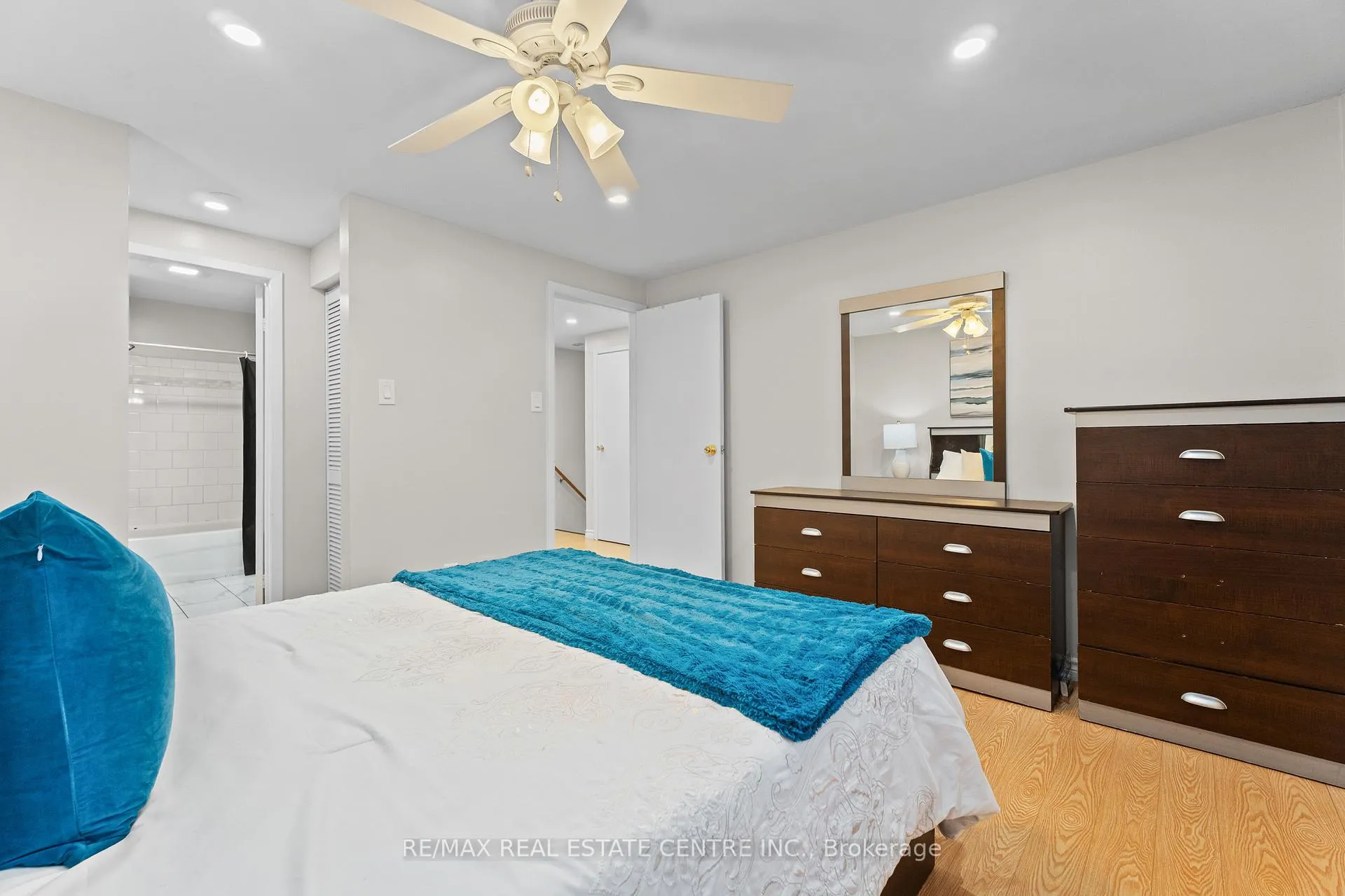 Photo 32 of 23 Jefferson Road, Brampton, Northgate — HOMEH