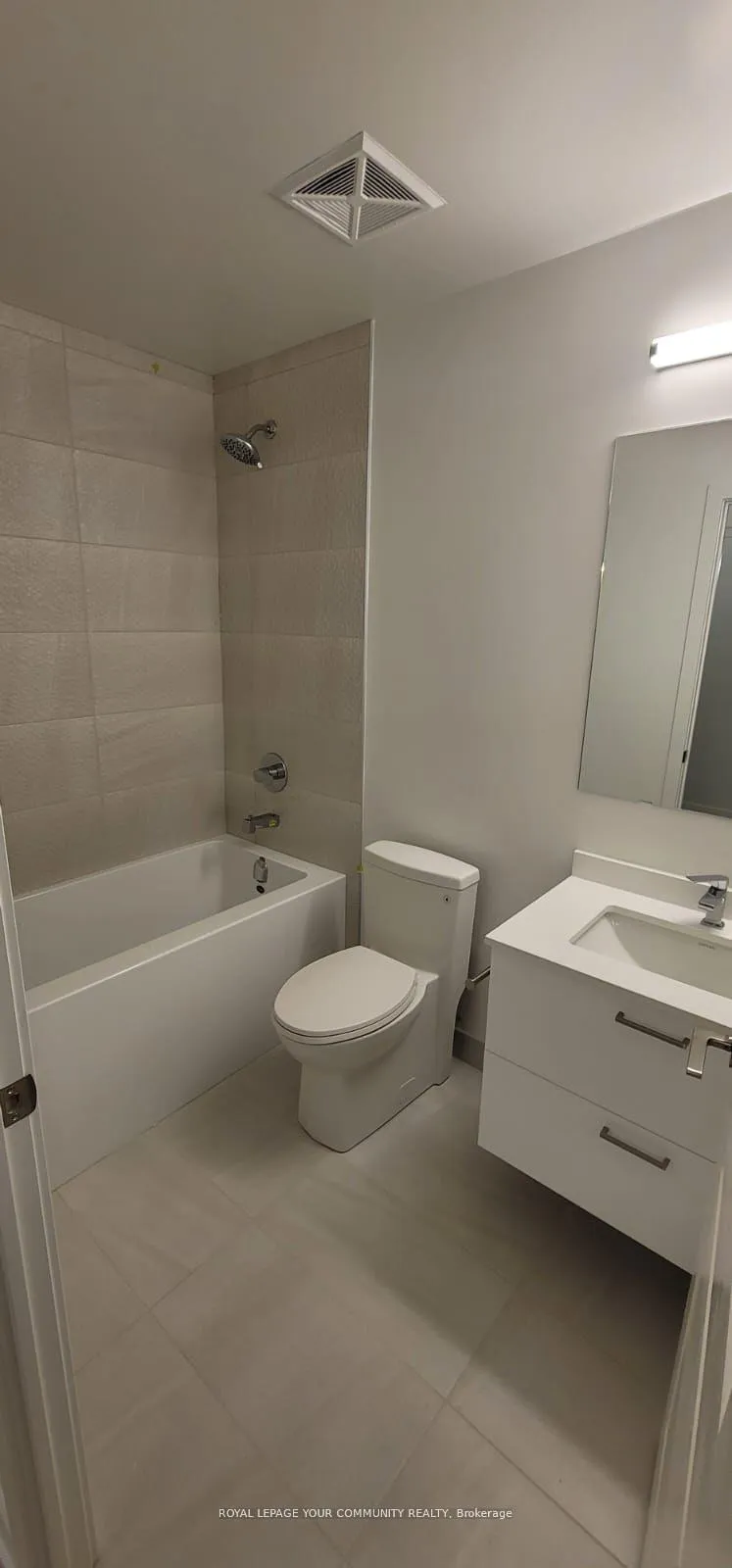 Photo 13 of Unit 1103, 30 Upper Mall Way, Vaughan, Brownridge — HOMEH
