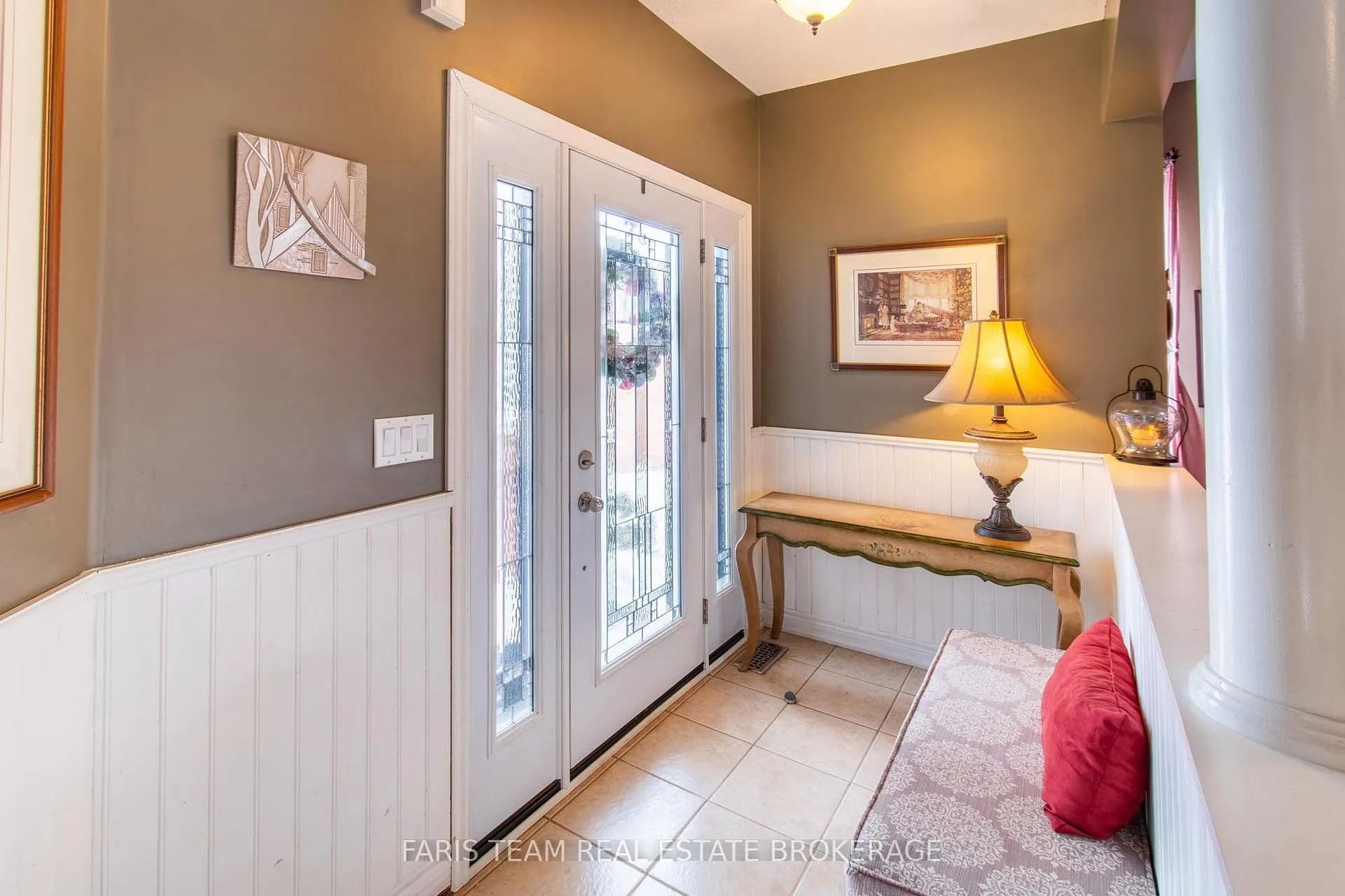 Photo 3 of 1091 Booth Avenue, Innisfil, Alcona — HOMEH