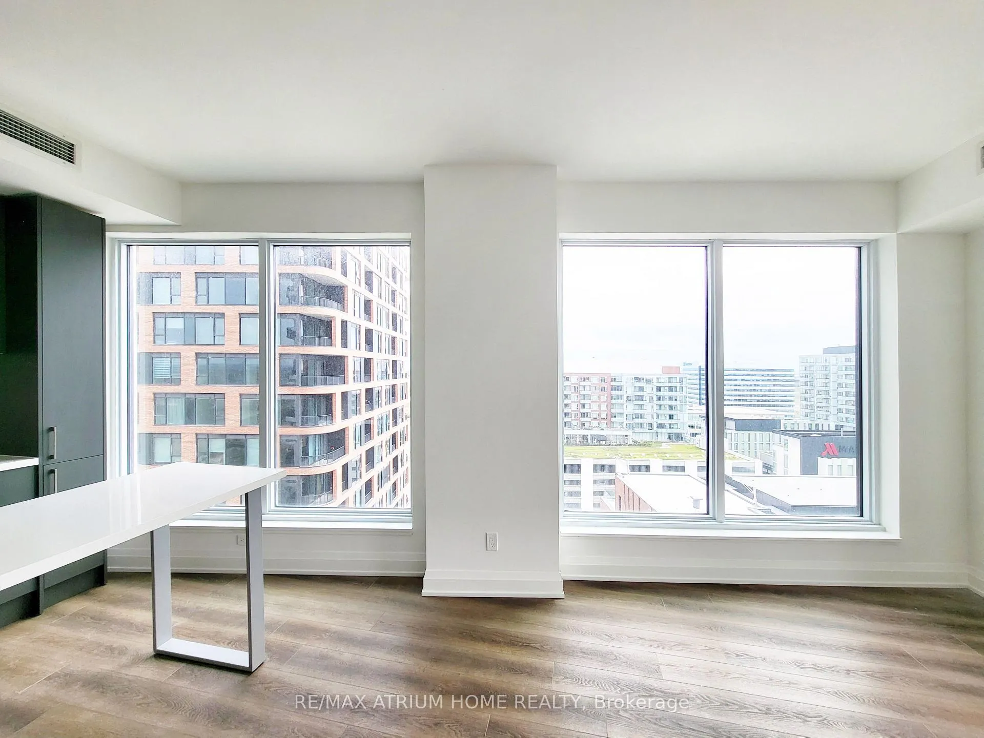 Photo 5 of Unit 1512, 56 Andre De Grasse Street, Markham, Unionville — HOMEH