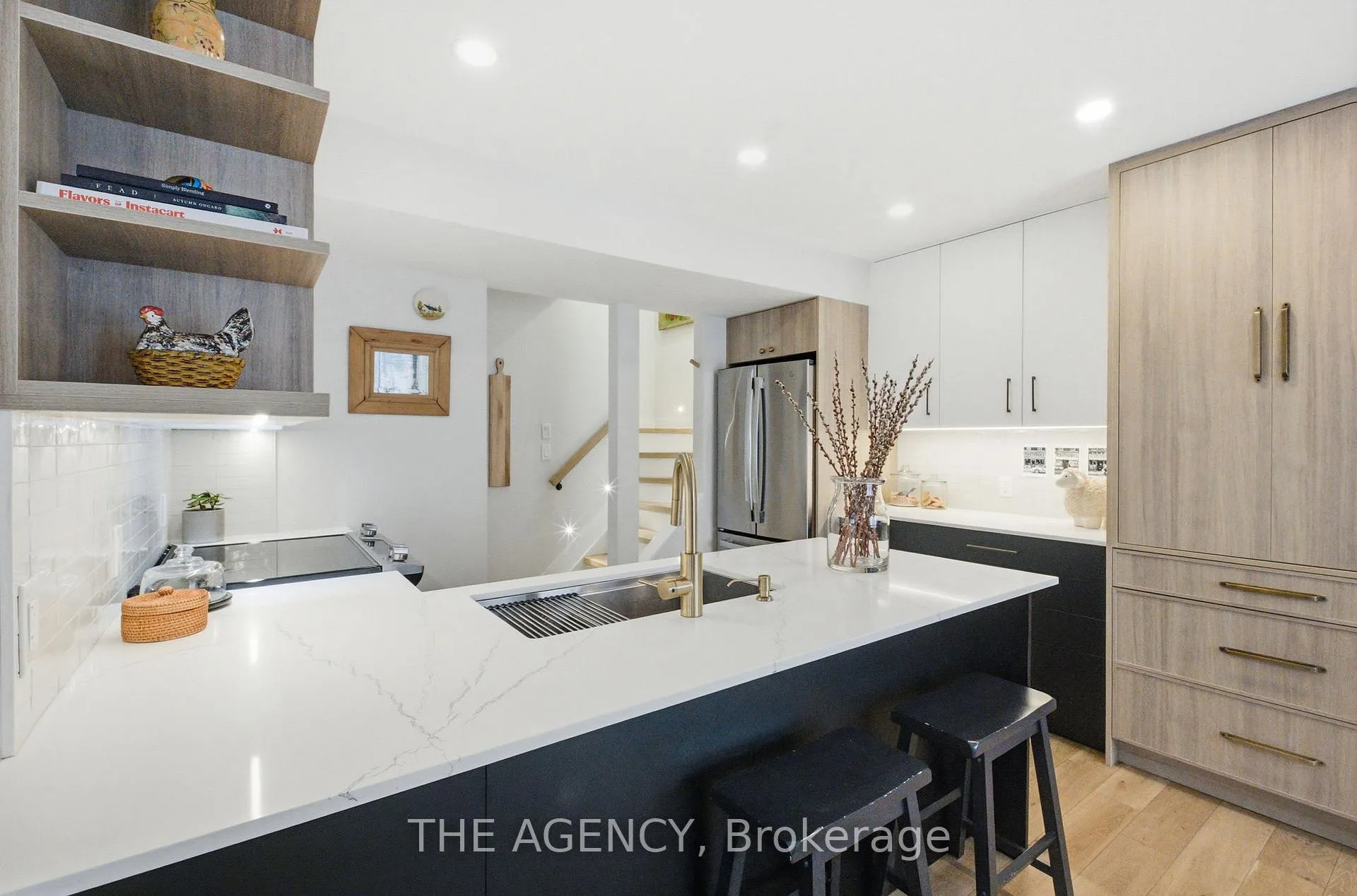 Photo 7 of Unit 26, 208 Niagara Street, Toronto, Niagara — HOMEH