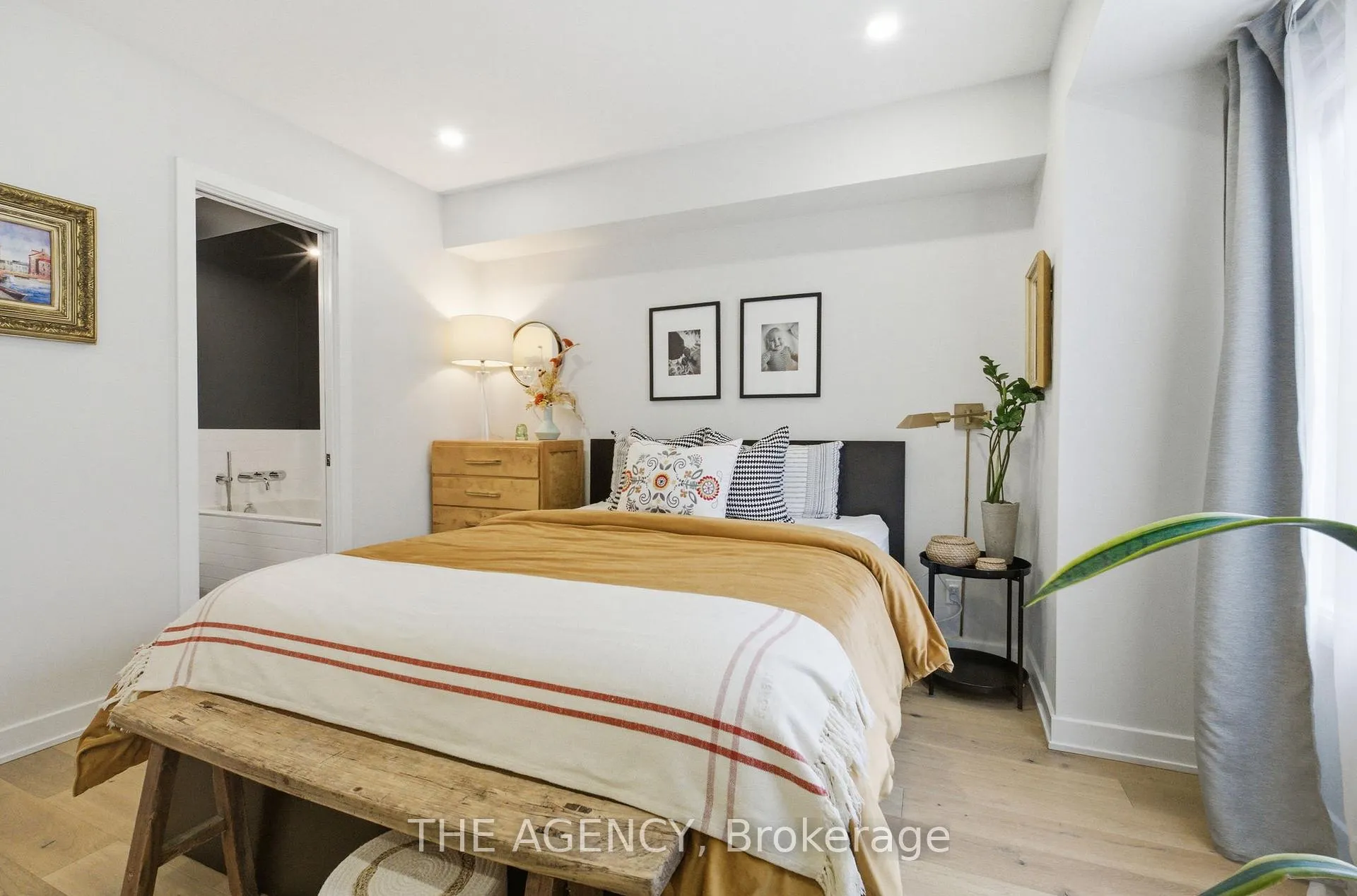 Photo 17 of Unit 26, 208 Niagara Street, Toronto, Niagara — HOMEH