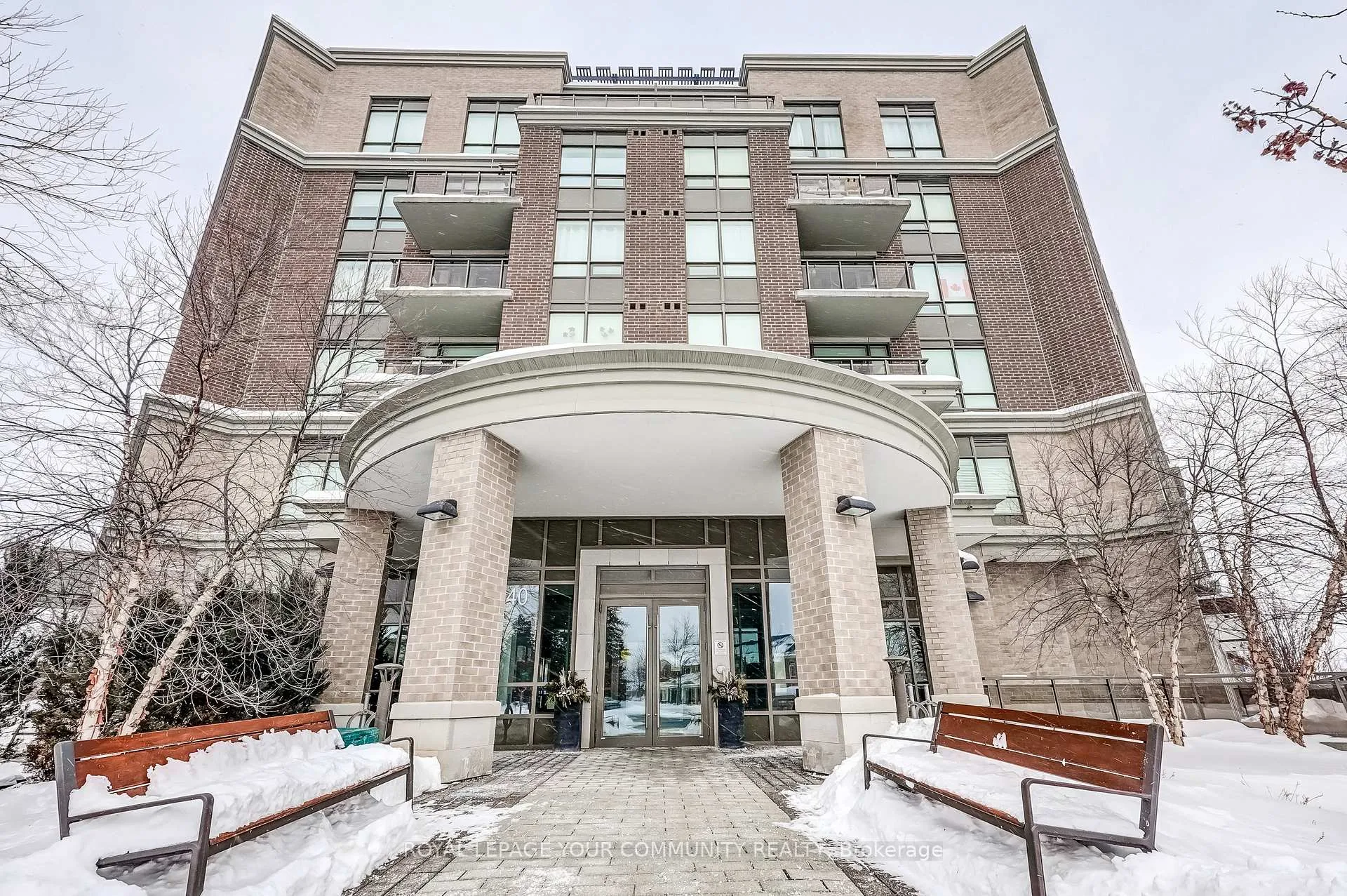 Photo 3 of Unit 308, 540 Bur Oak Avenue, Markham, Berczy — HOMEH