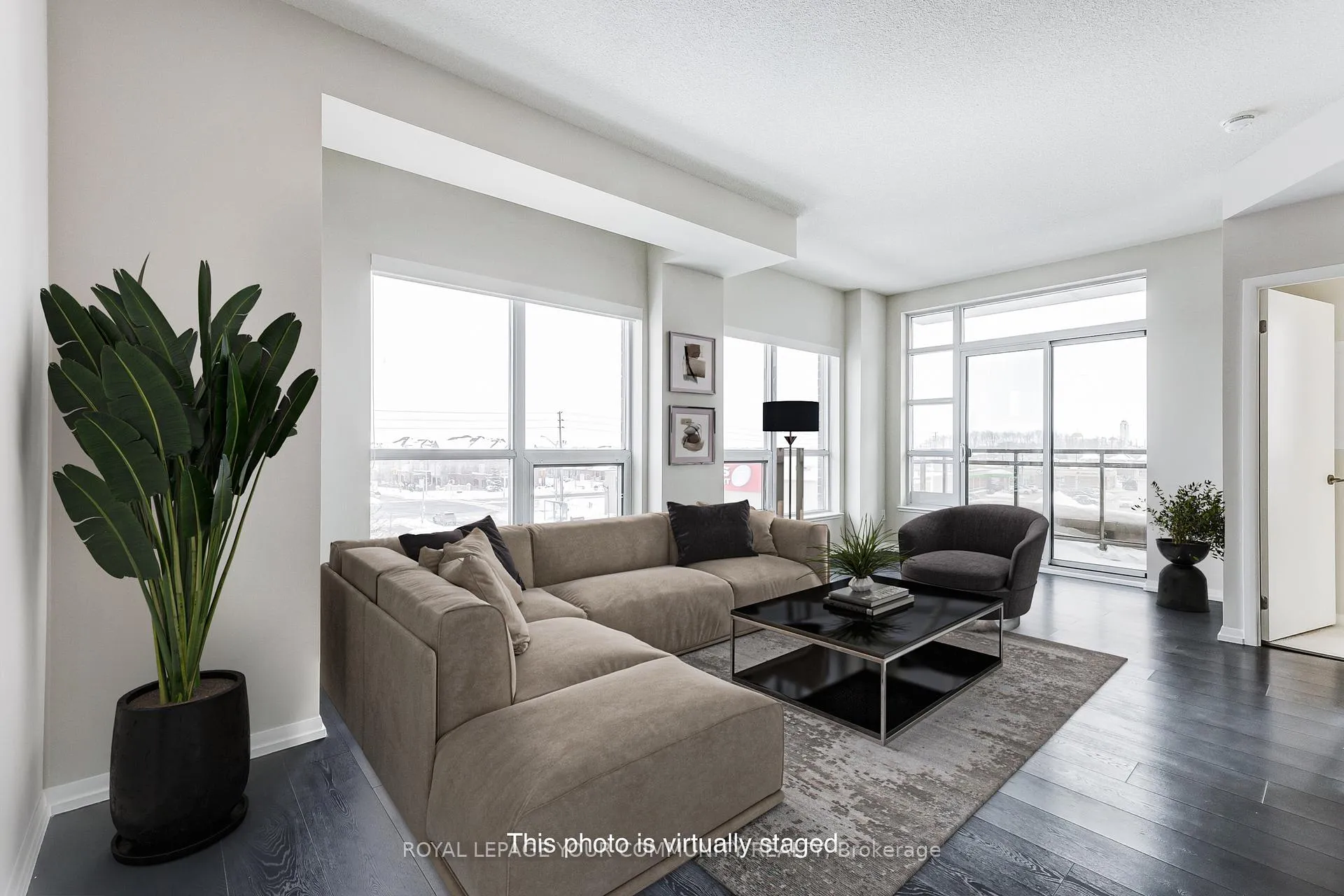 Photo 8 of Unit 308, 540 Bur Oak Avenue, Markham, Berczy — HOMEH