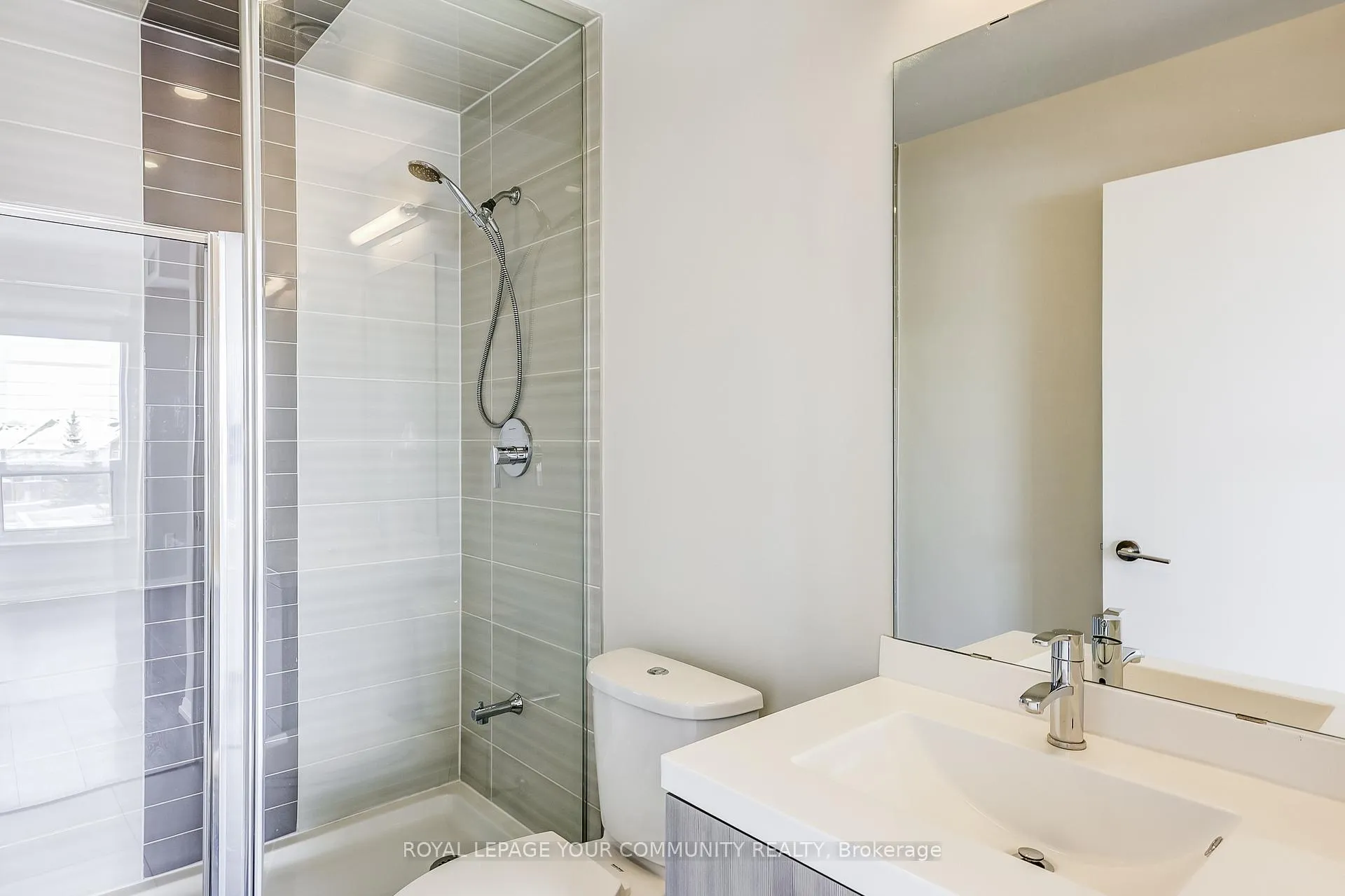 Photo 18 of Unit 308, 540 Bur Oak Avenue, Markham, Berczy — HOMEH