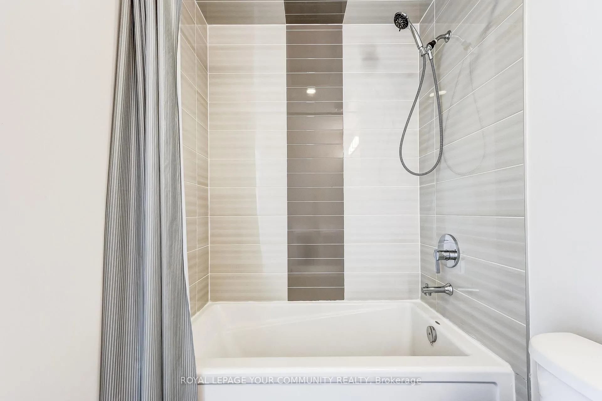 Photo 20 of Unit 308, 540 Bur Oak Avenue, Markham, Berczy — HOMEH