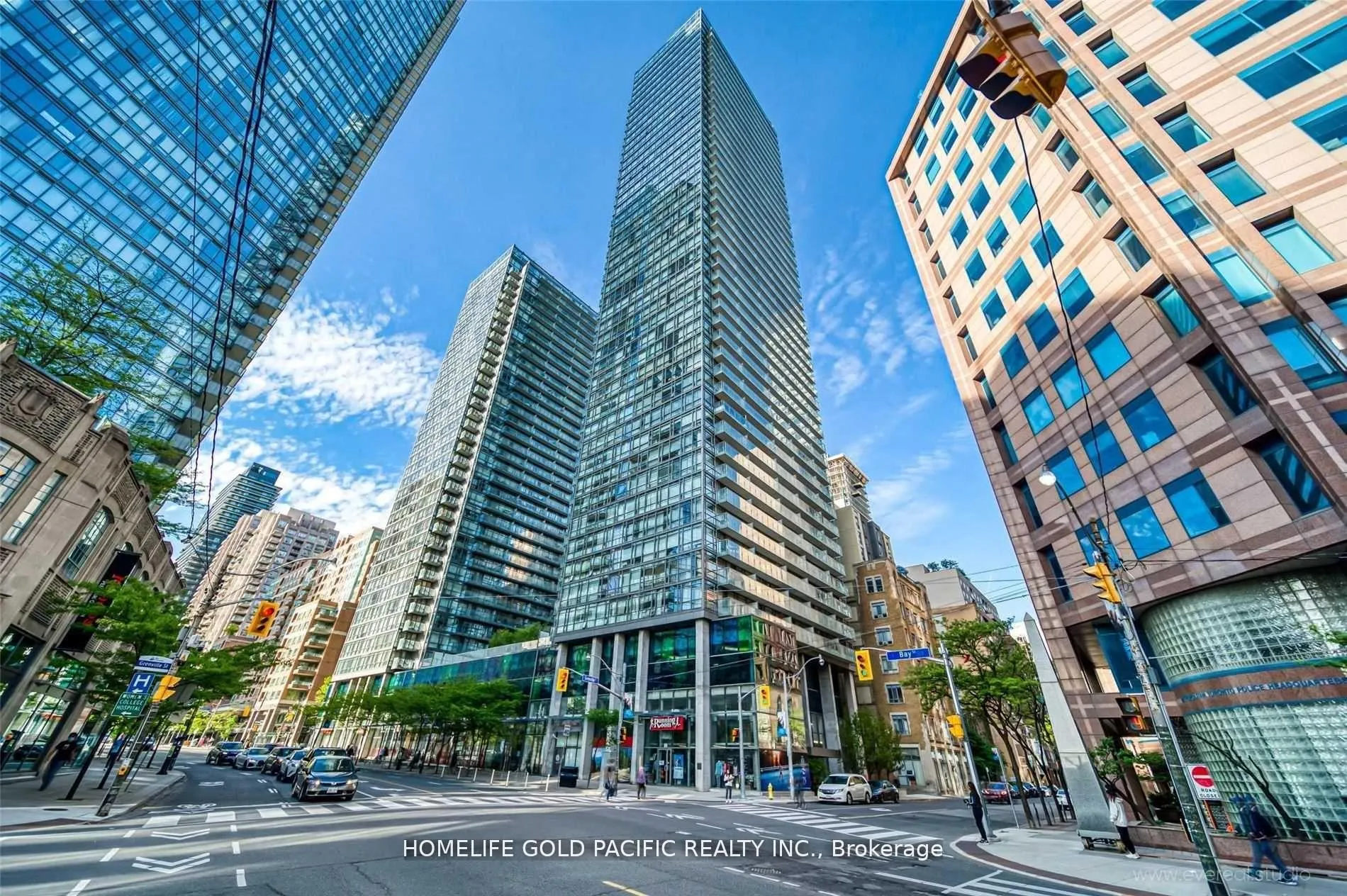 Front of Unit 305, 38 Grenville Street