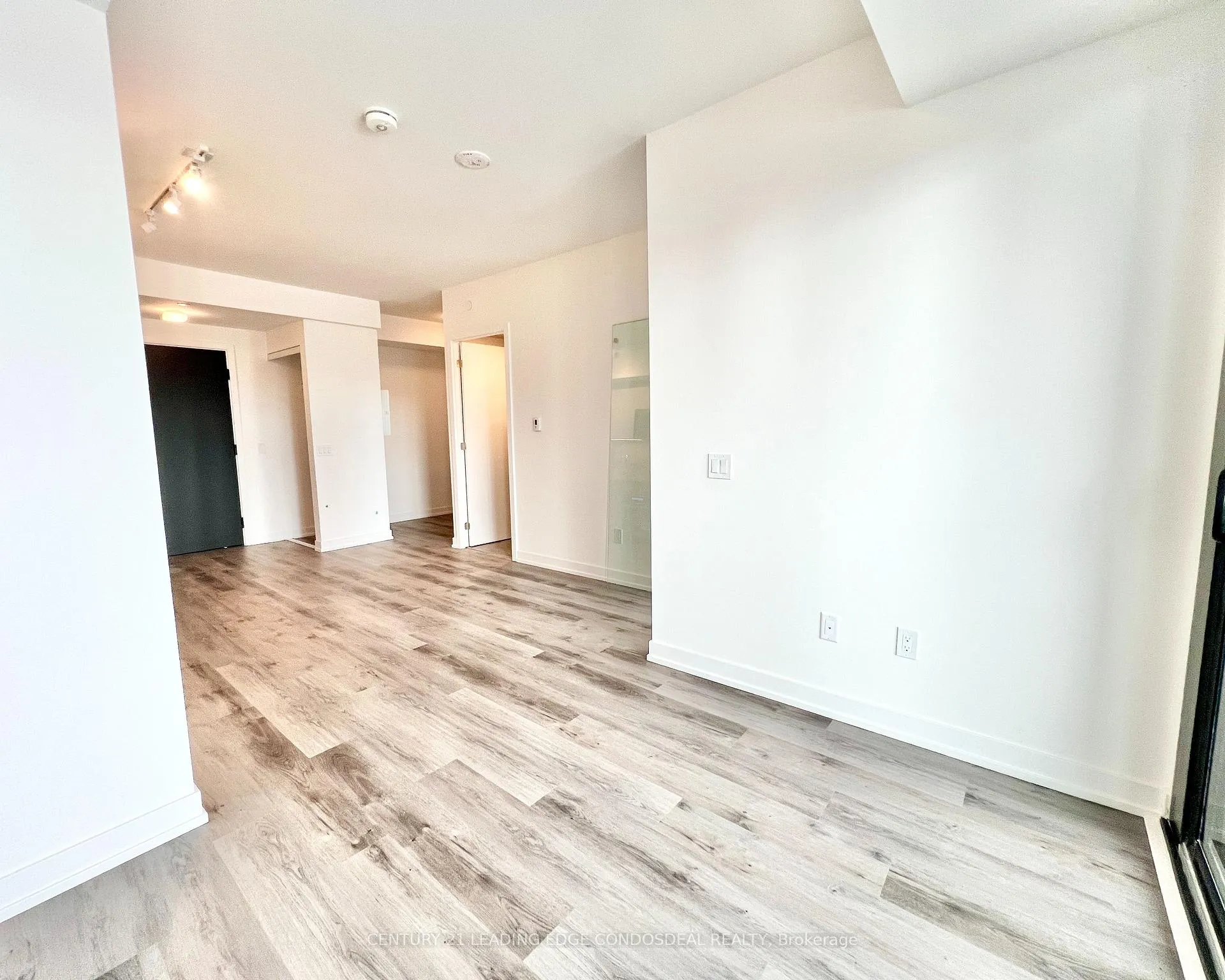 Photo 12 of Unit 914, 28 Eastern Avenue, Toronto, Moss Park — HOMEH