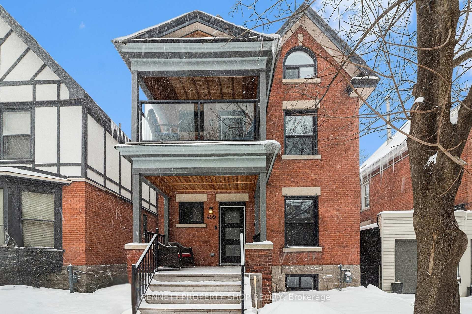 Front of 499 Metcalfe Street E